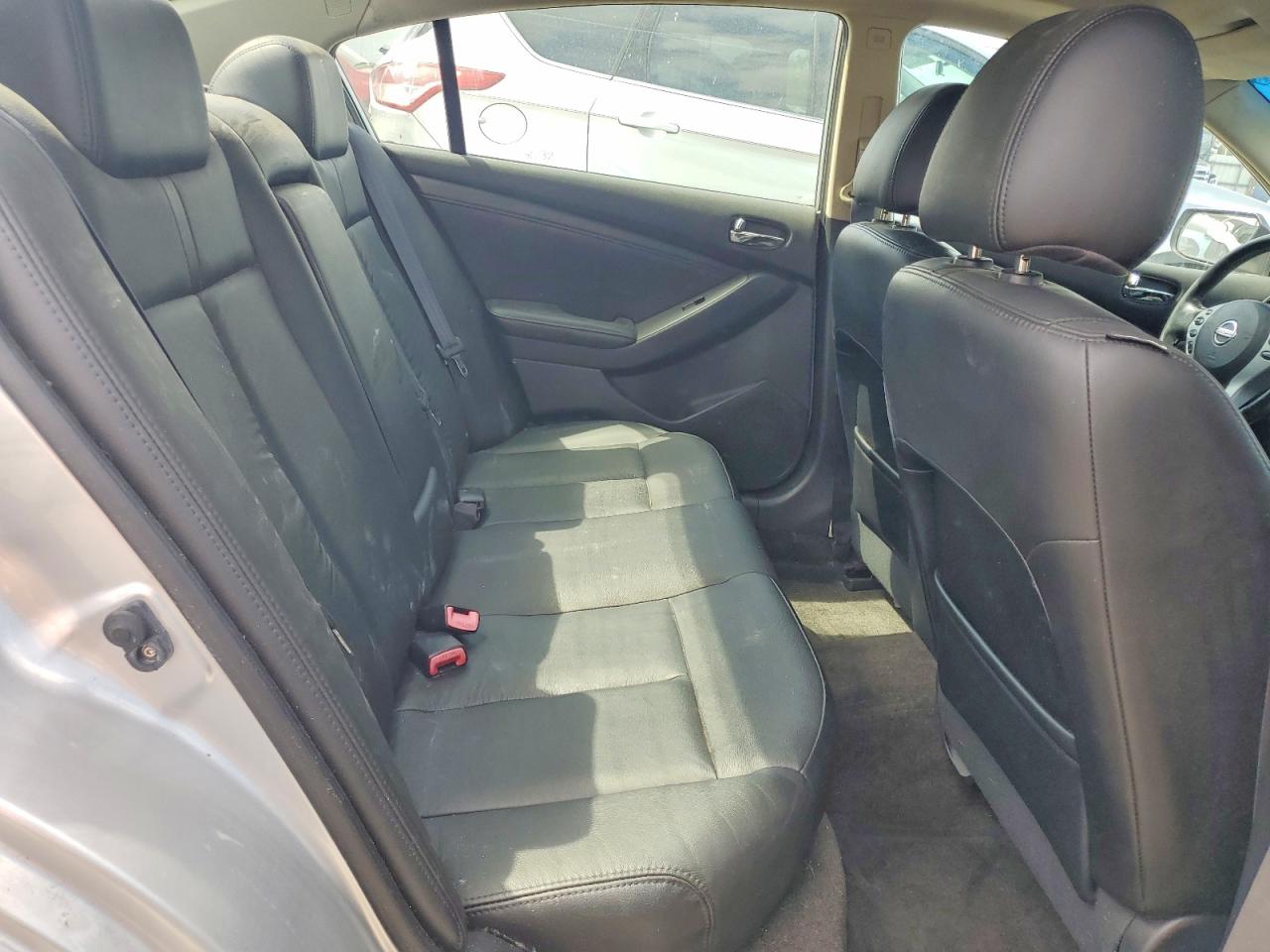 2007 Nissan Altima 2.5 Silver vin: 1N4AL21E67C199961