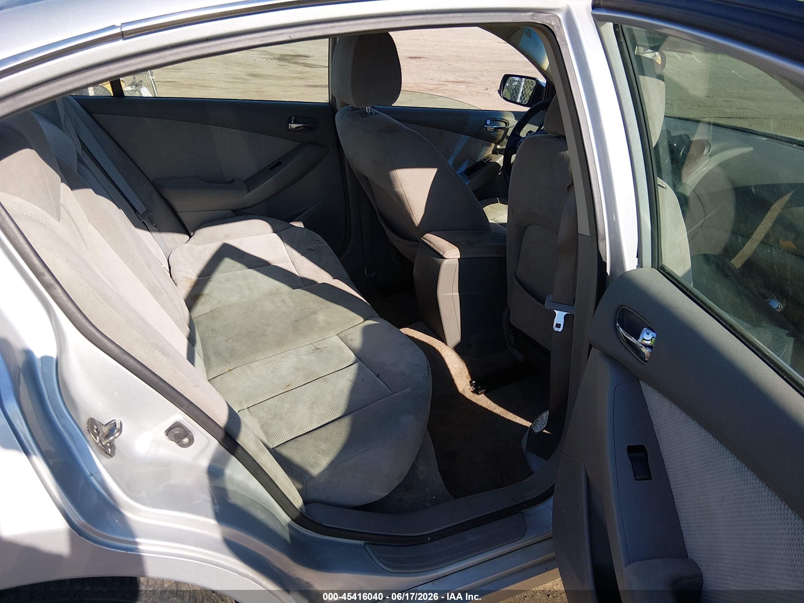 2007 Nissan Altima 2.5 S Silver vin: 1N4AL21E67N451261