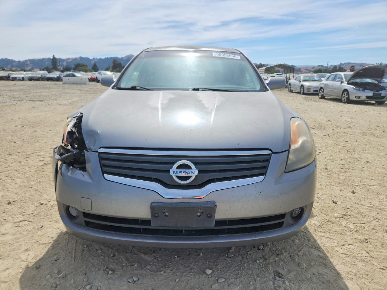 2008 Nissan Altima 2.5 Silver vin: 1N4AL21E68C228313