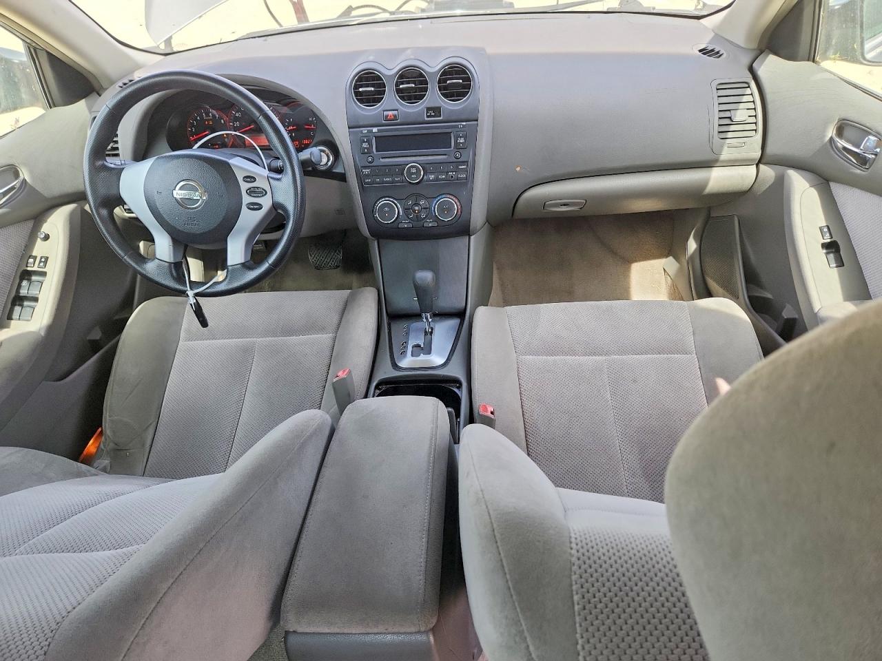 2008 Nissan Altima 2.5 Silver vin: 1N4AL21E68C228313