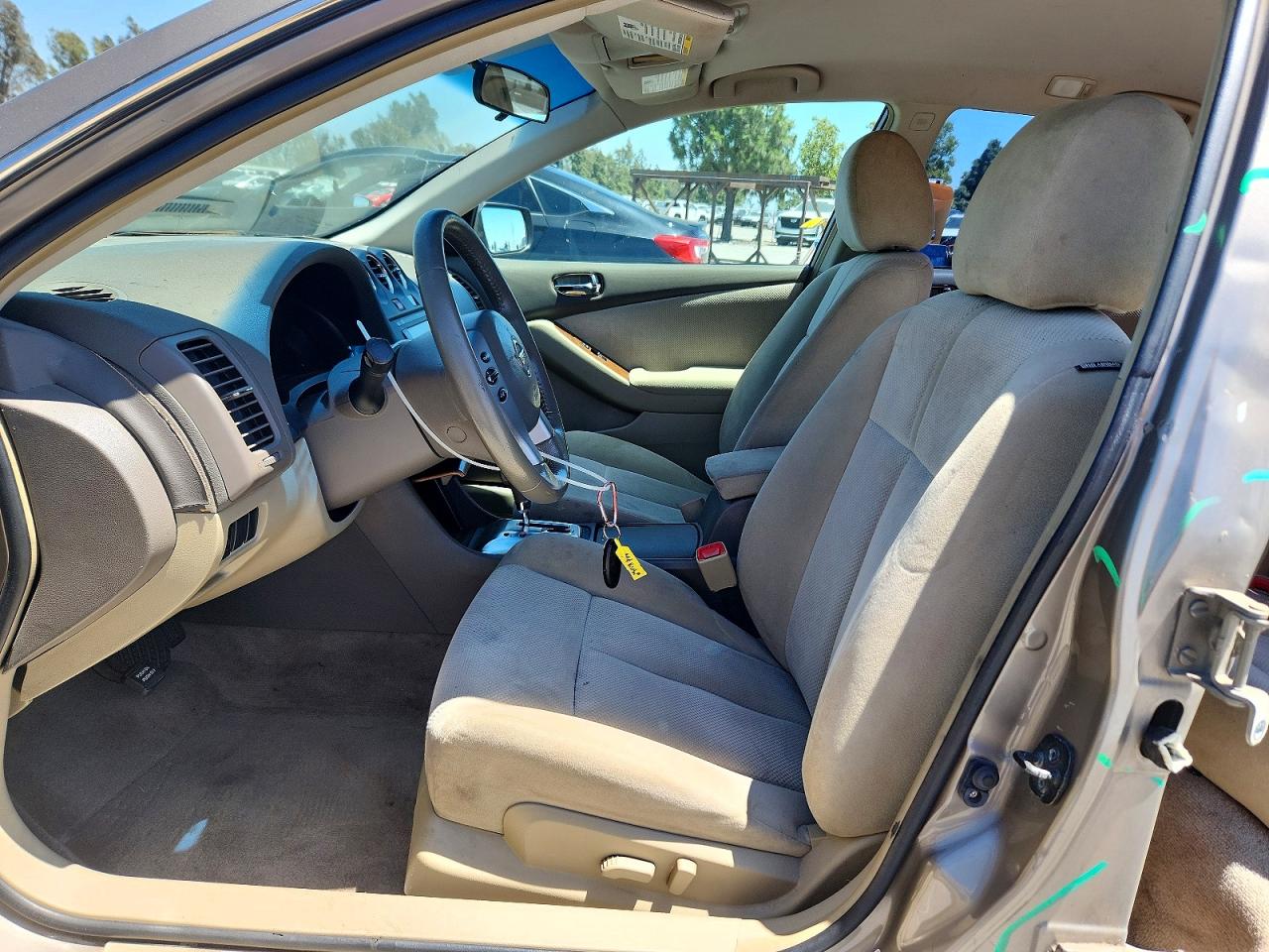2008 Nissan Altima 2.5 Бежевый vin: 1N4AL21E68C259786