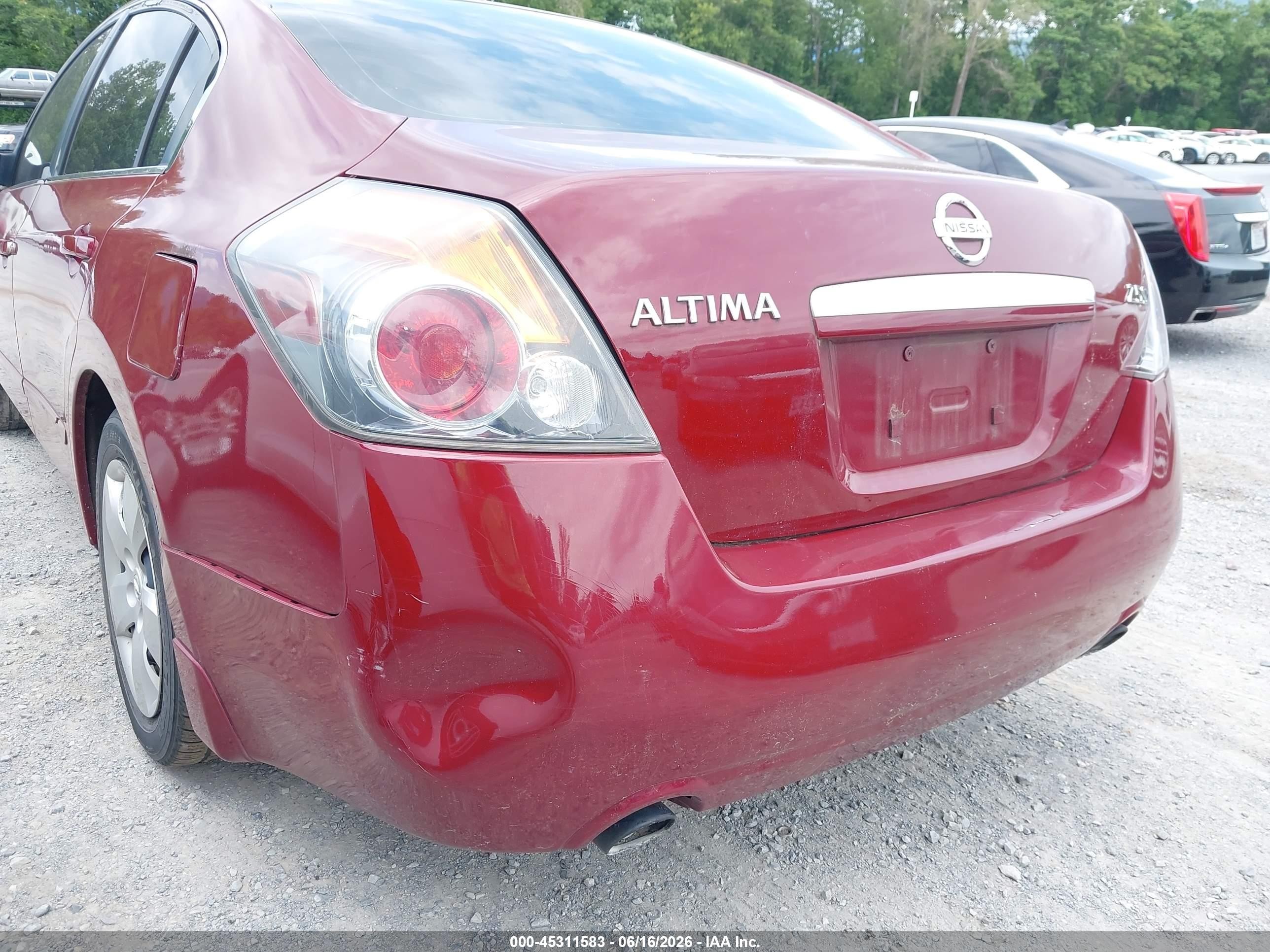 2008 Nissan Altima 2.5 S Red vin: 1N4AL21E68N416110
