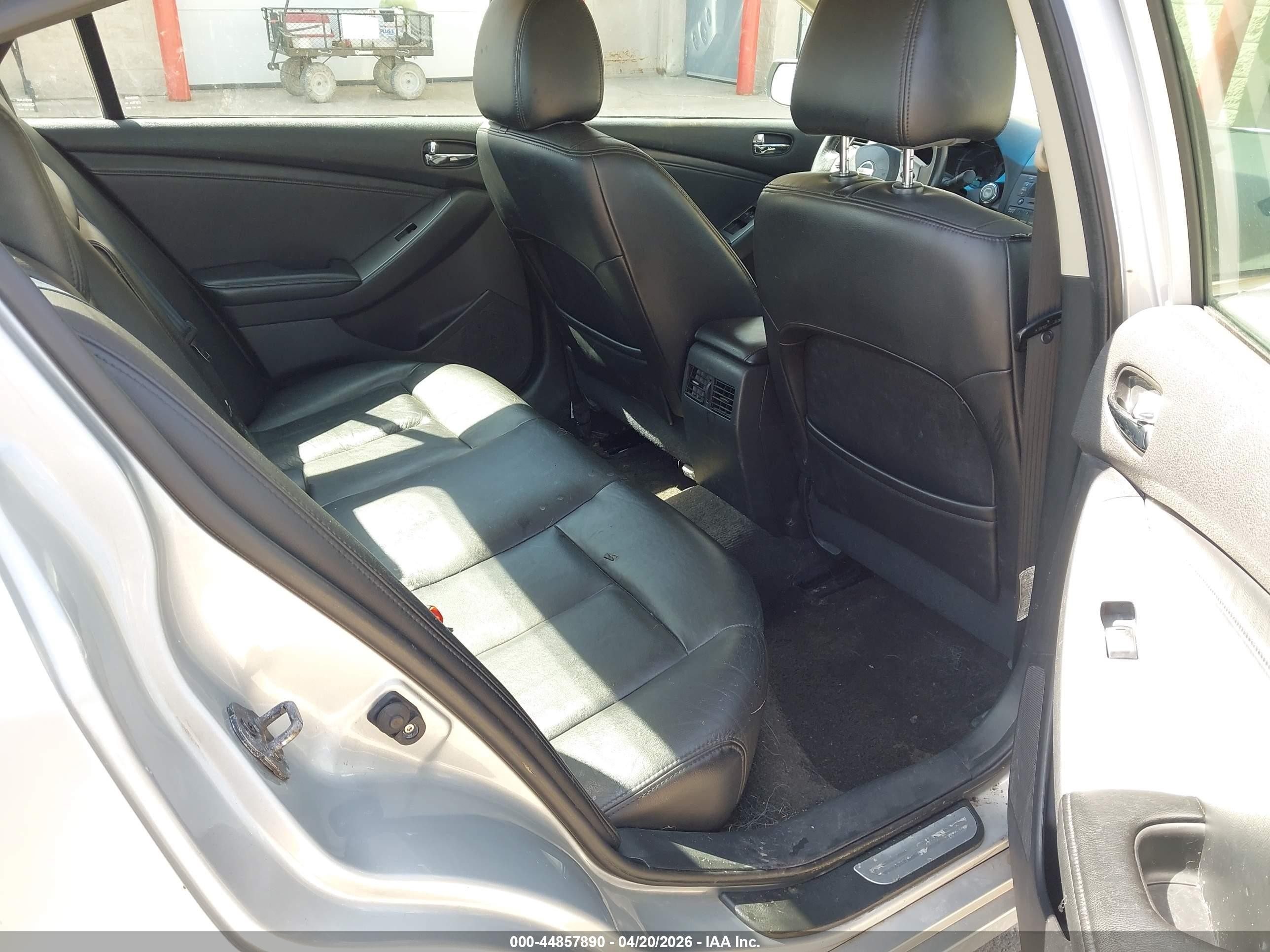 2008 Nissan Altima 2.5 S Серебряный vin: 1N4AL21E68N438723