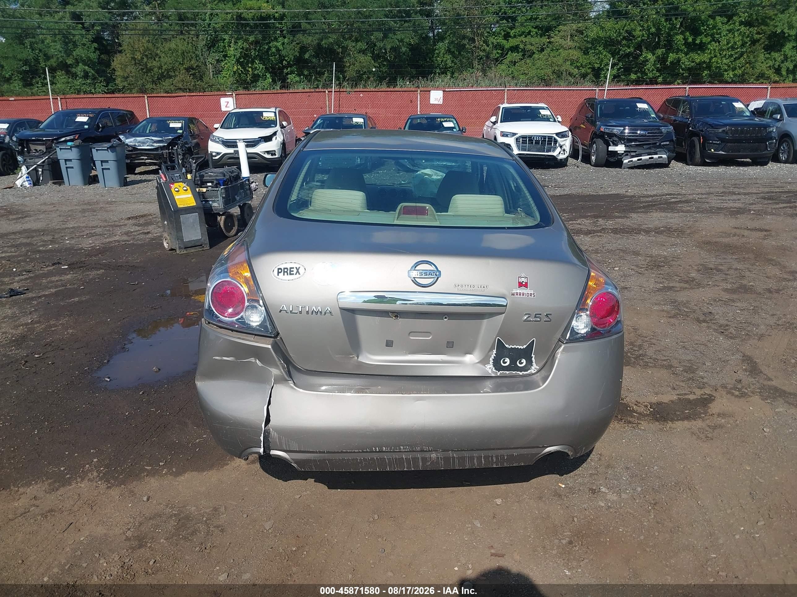 2008 Nissan Altima 2.5 S Beige vin: 1N4AL21E68N442898