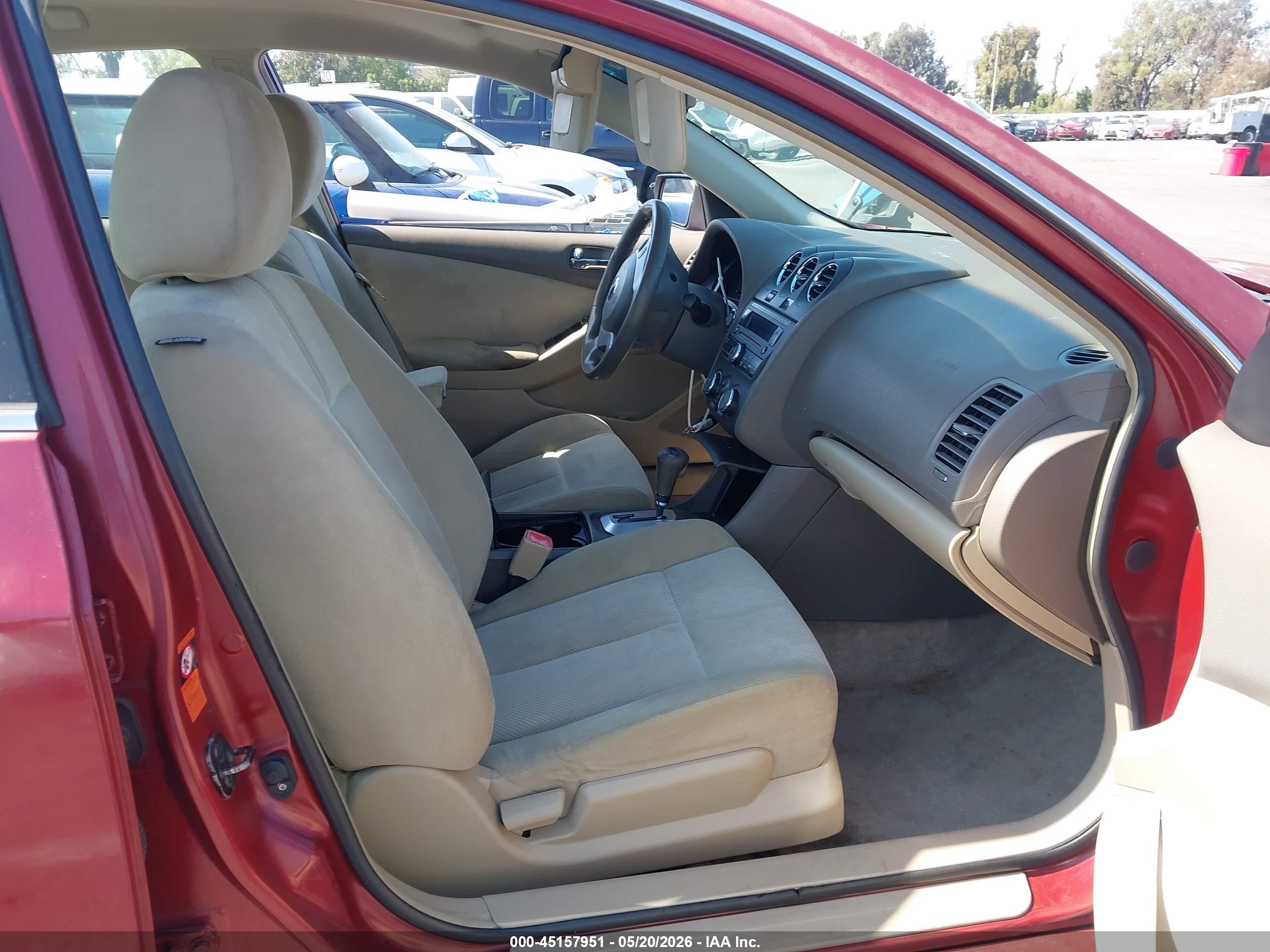 2008 Nissan Altima 2.5 S Красный vin: 1N4AL21E68N530401