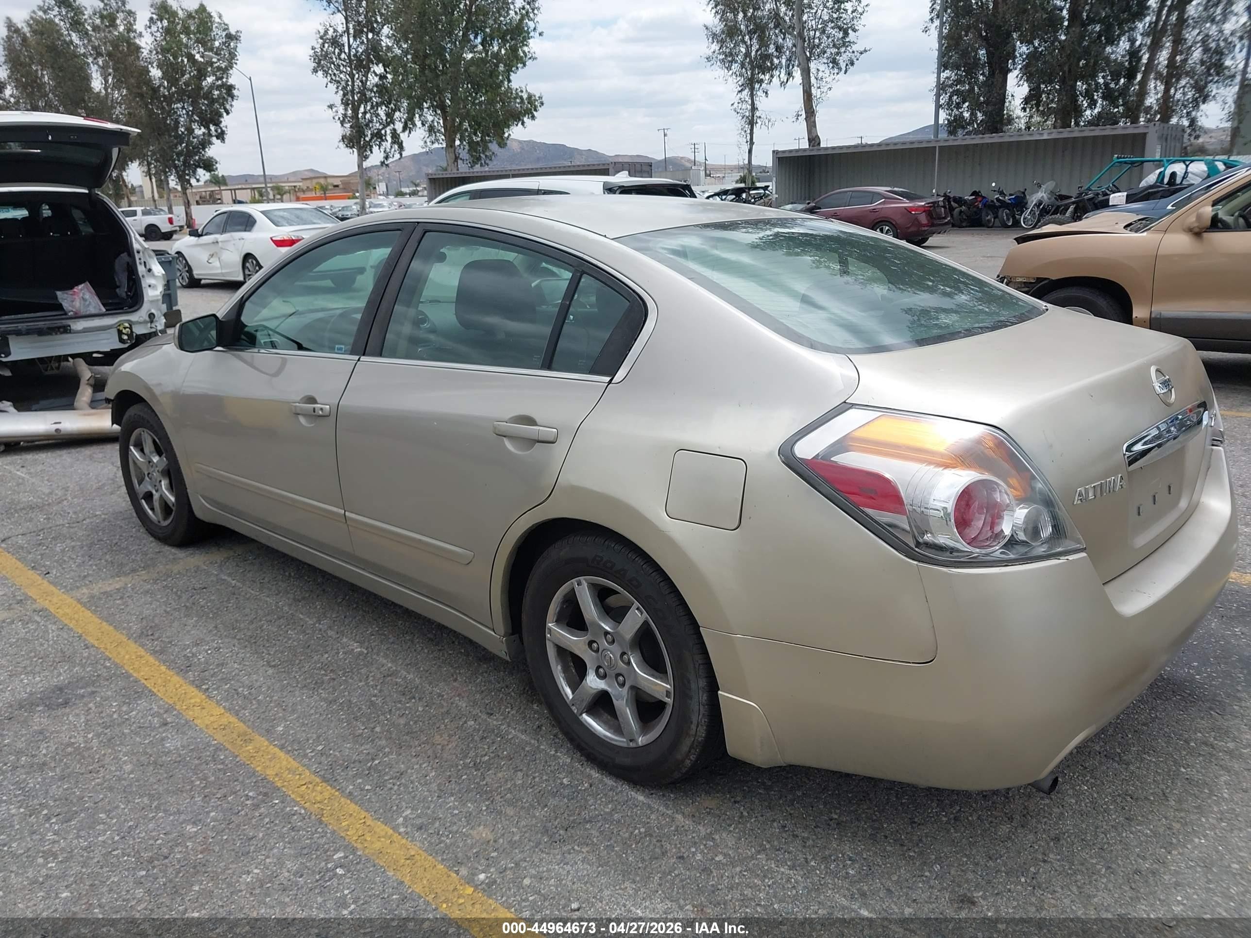 2009 Nissan Altima 2.5 S Gold vin: 1N4AL21E69C124485