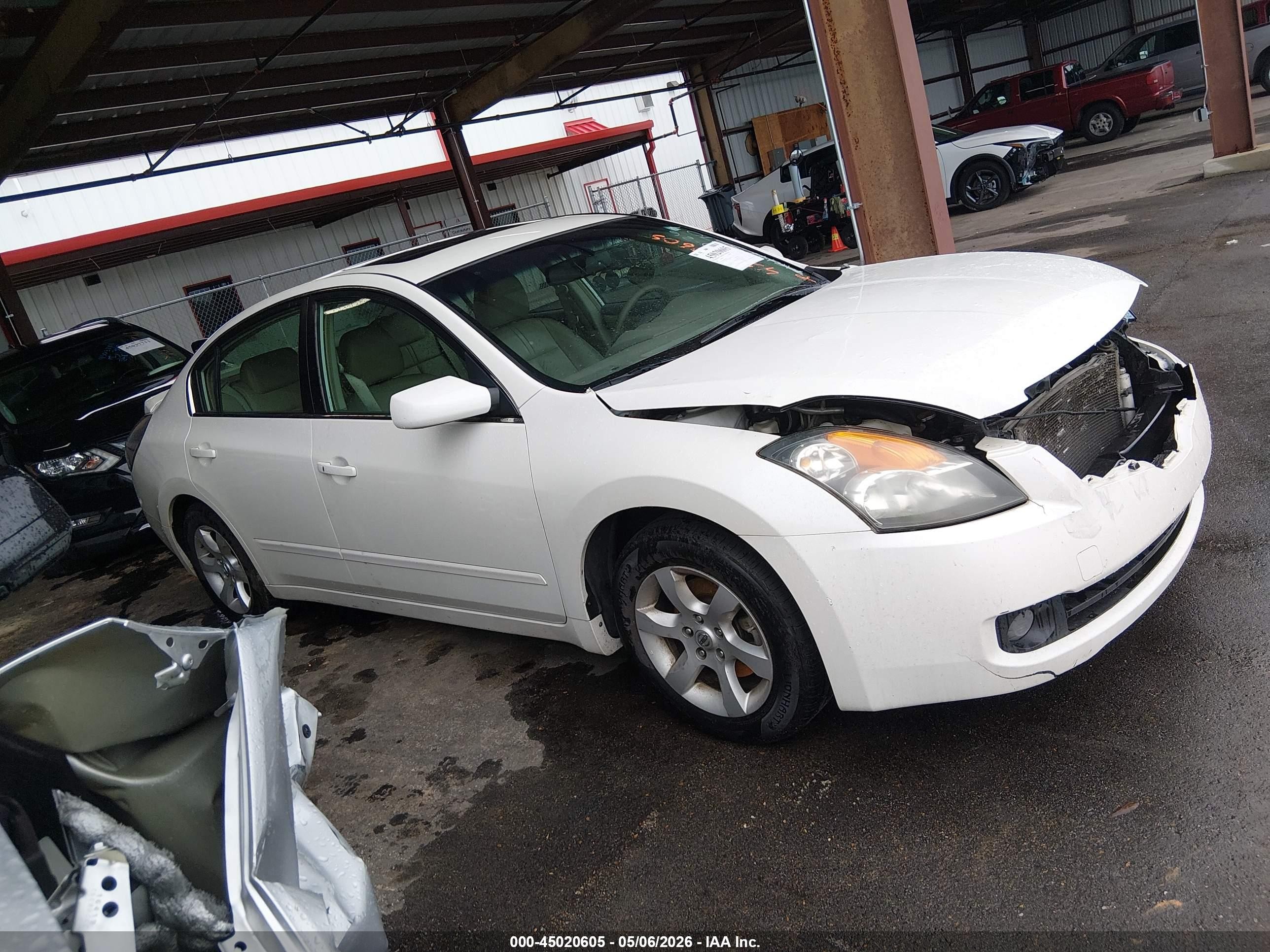 2009 Nissan Altima 2.5 S Белый vin: 1N4AL21E69N415363