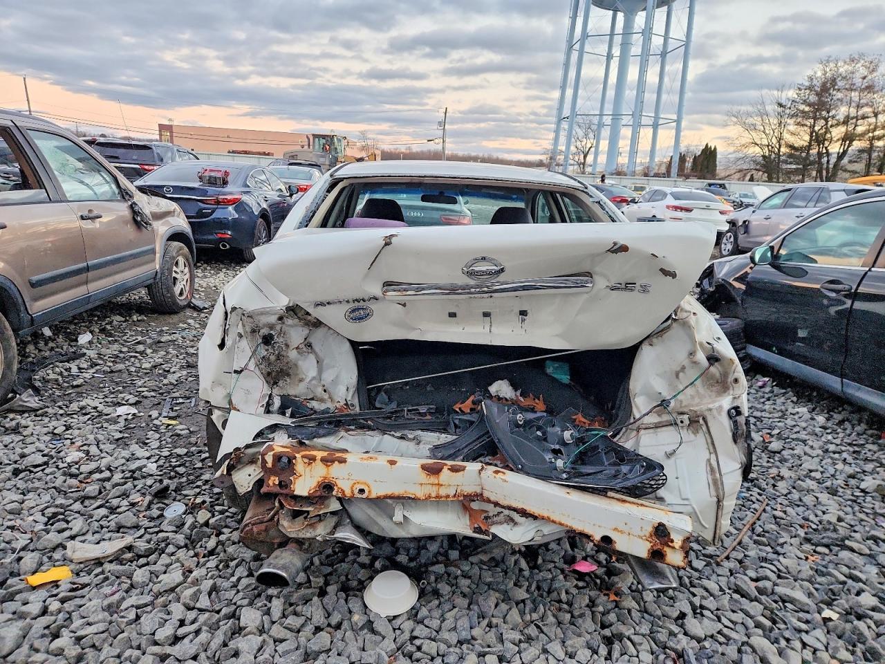 2009 Nissan Altima 2.5 White vin: 1N4AL21E69N497689