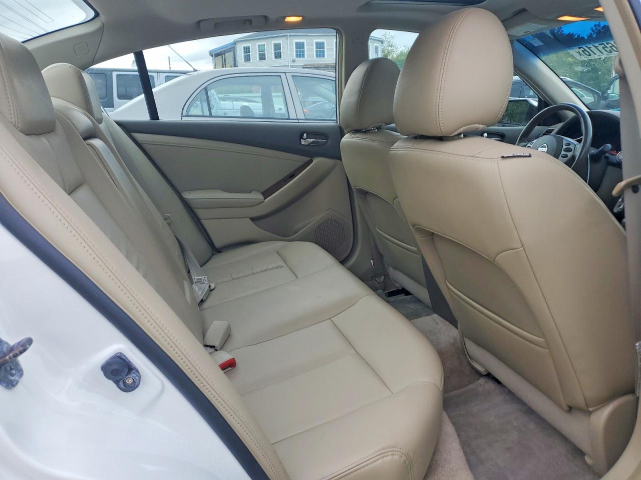 2009 Nissan Altima 2.5 White vin: 1N4AL21E69N512451