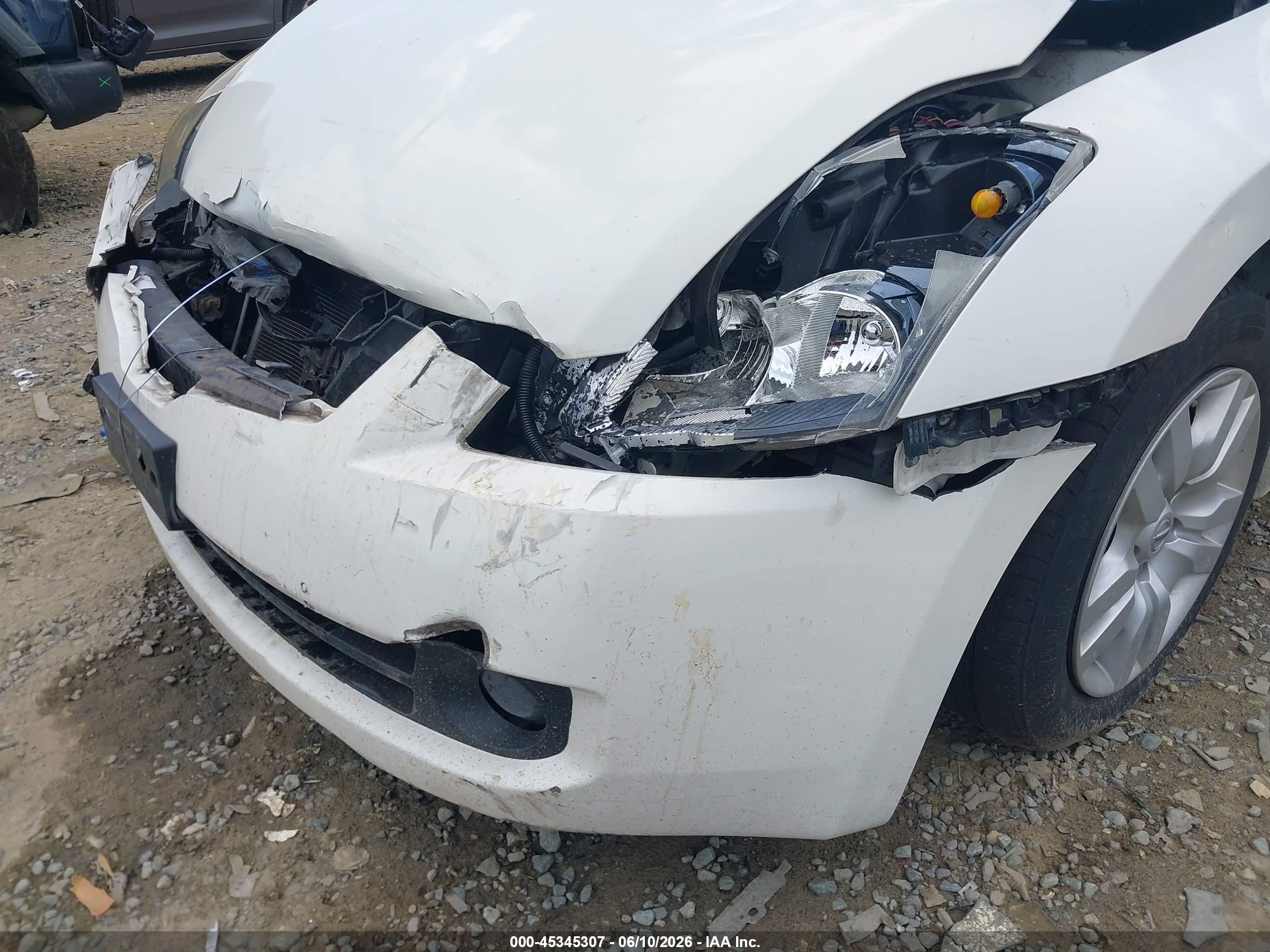 2009 Nissan Altima 2.5 Белый vin: 1N4AL21E69N551072