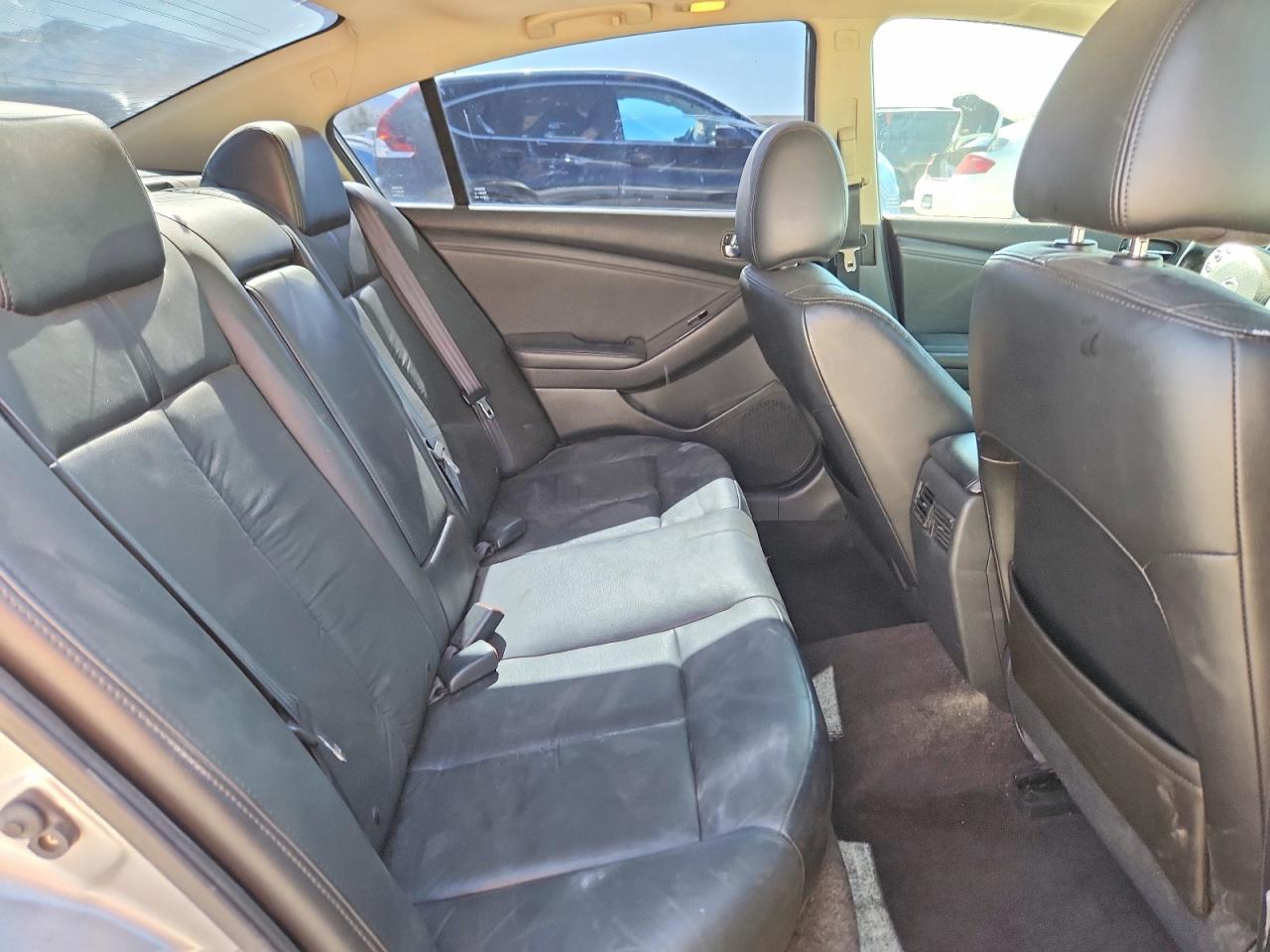 2007 Nissan Altima 2.5/2.5s Silver vin: 1N4AL21E77C124413