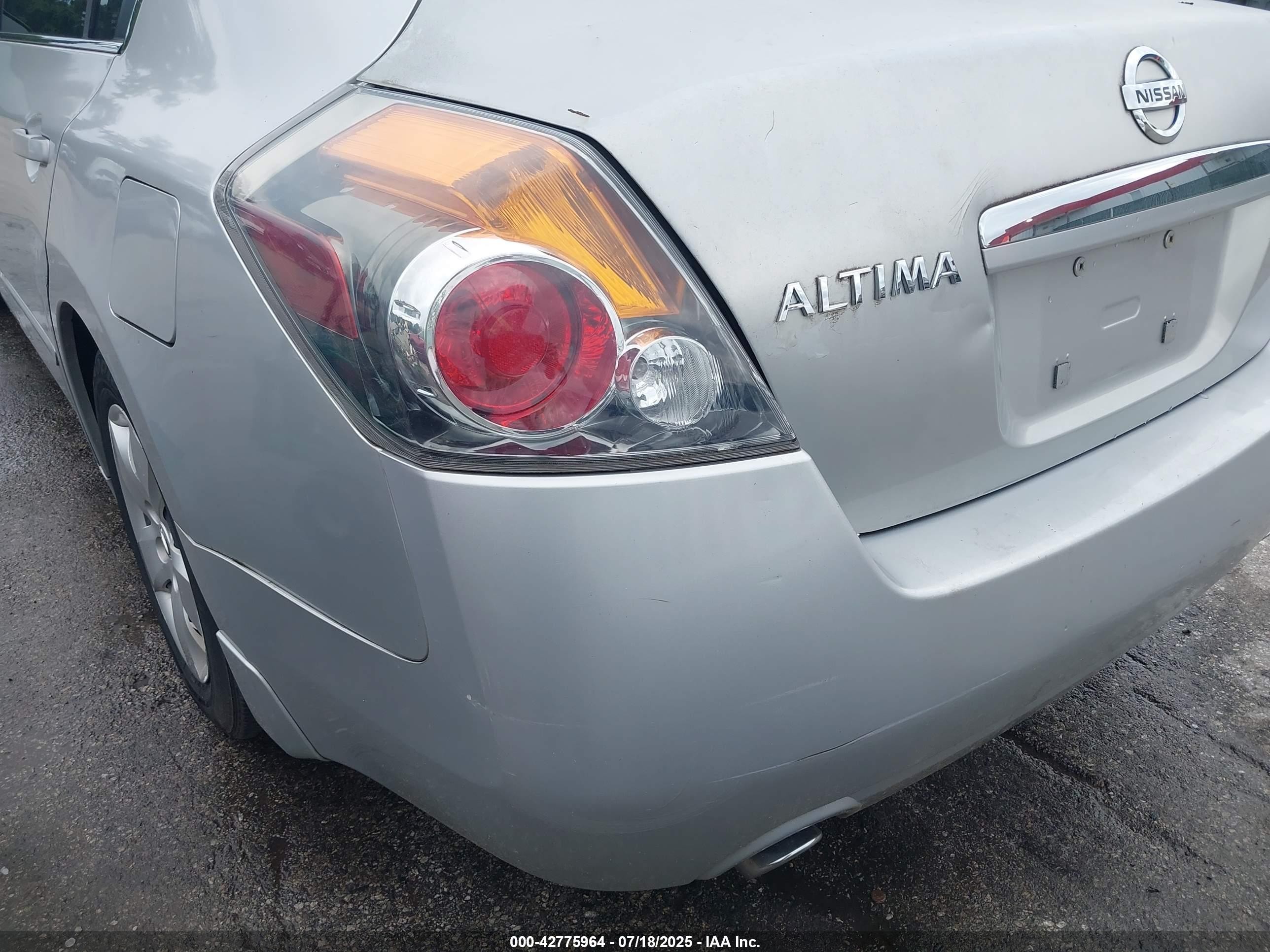 2007 Nissan Altima 2.5 S Silver vin: 1N4AL21E77C170100