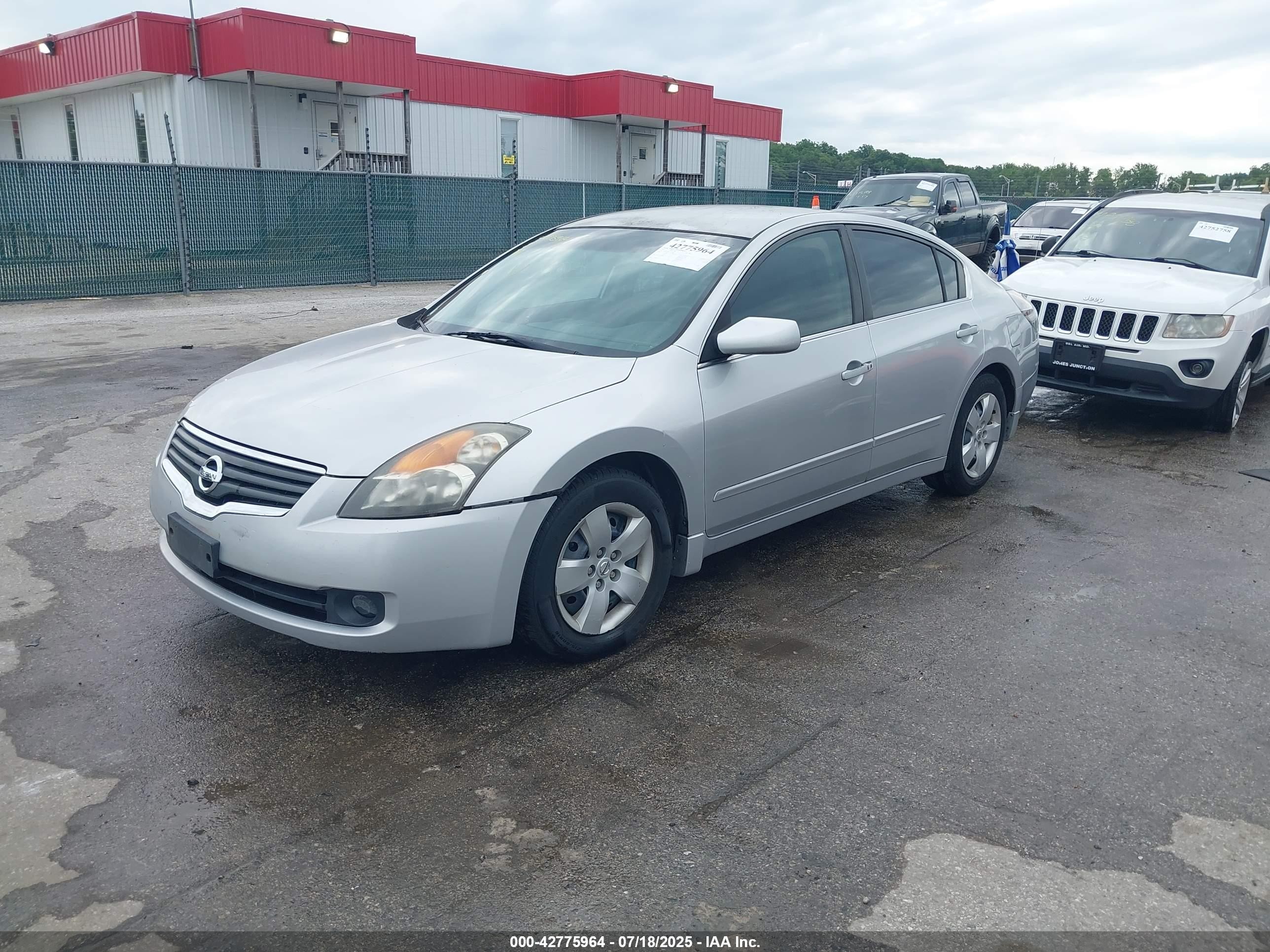 2007 Nissan Altima 2.5 S Silver vin: 1N4AL21E77C170100