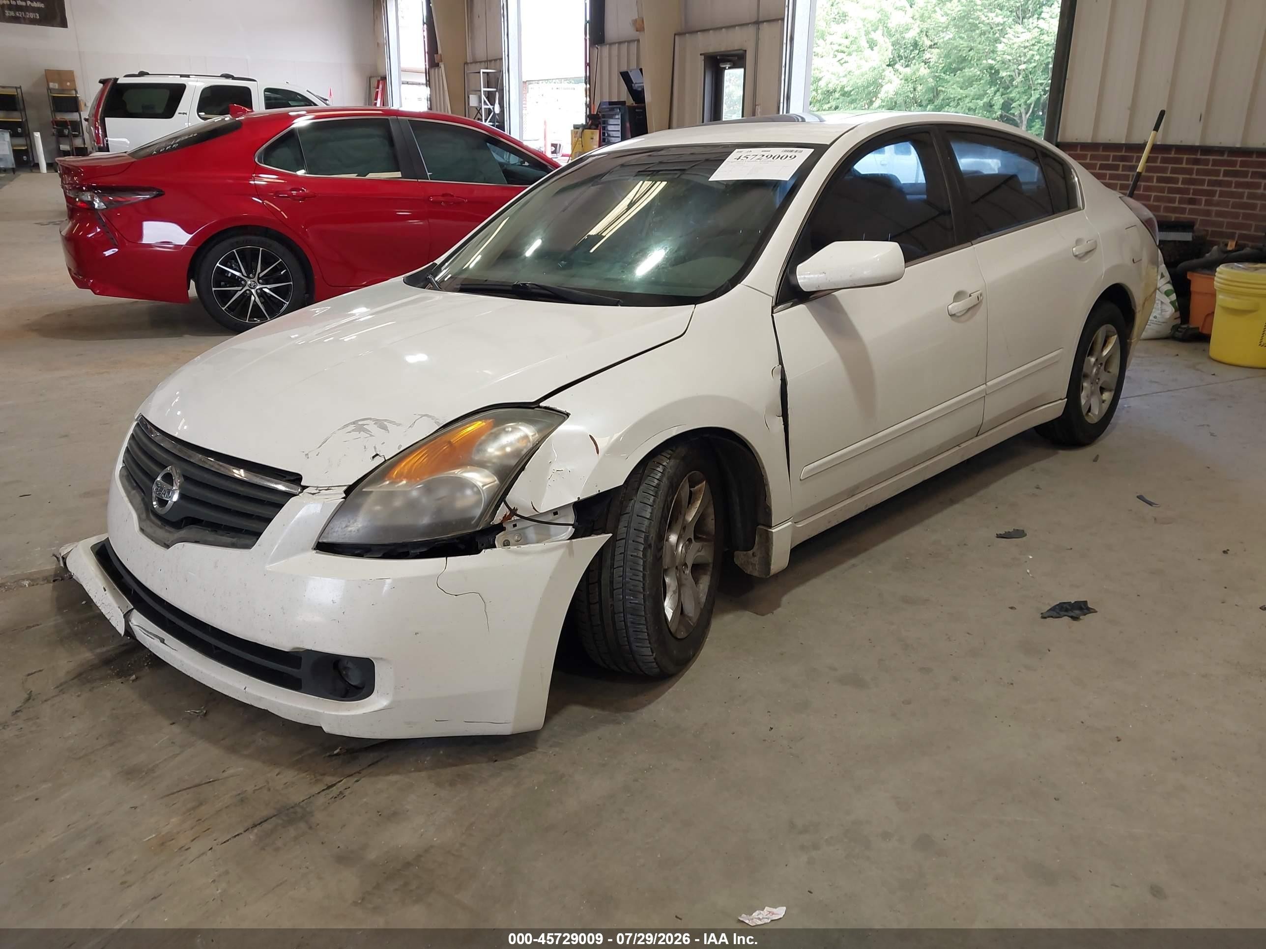 2007 Nissan Altima 2.5 S White vin: 1N4AL21E77C225693