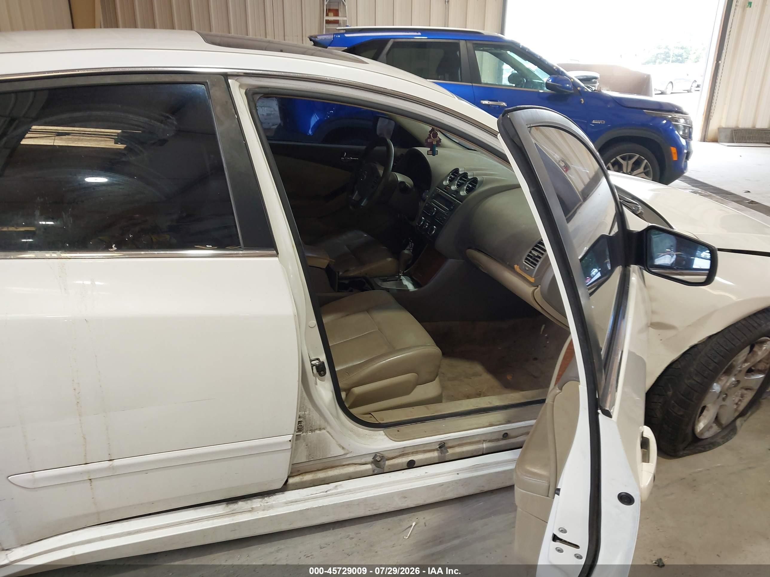 2007 Nissan Altima 2.5 S White vin: 1N4AL21E77C225693
