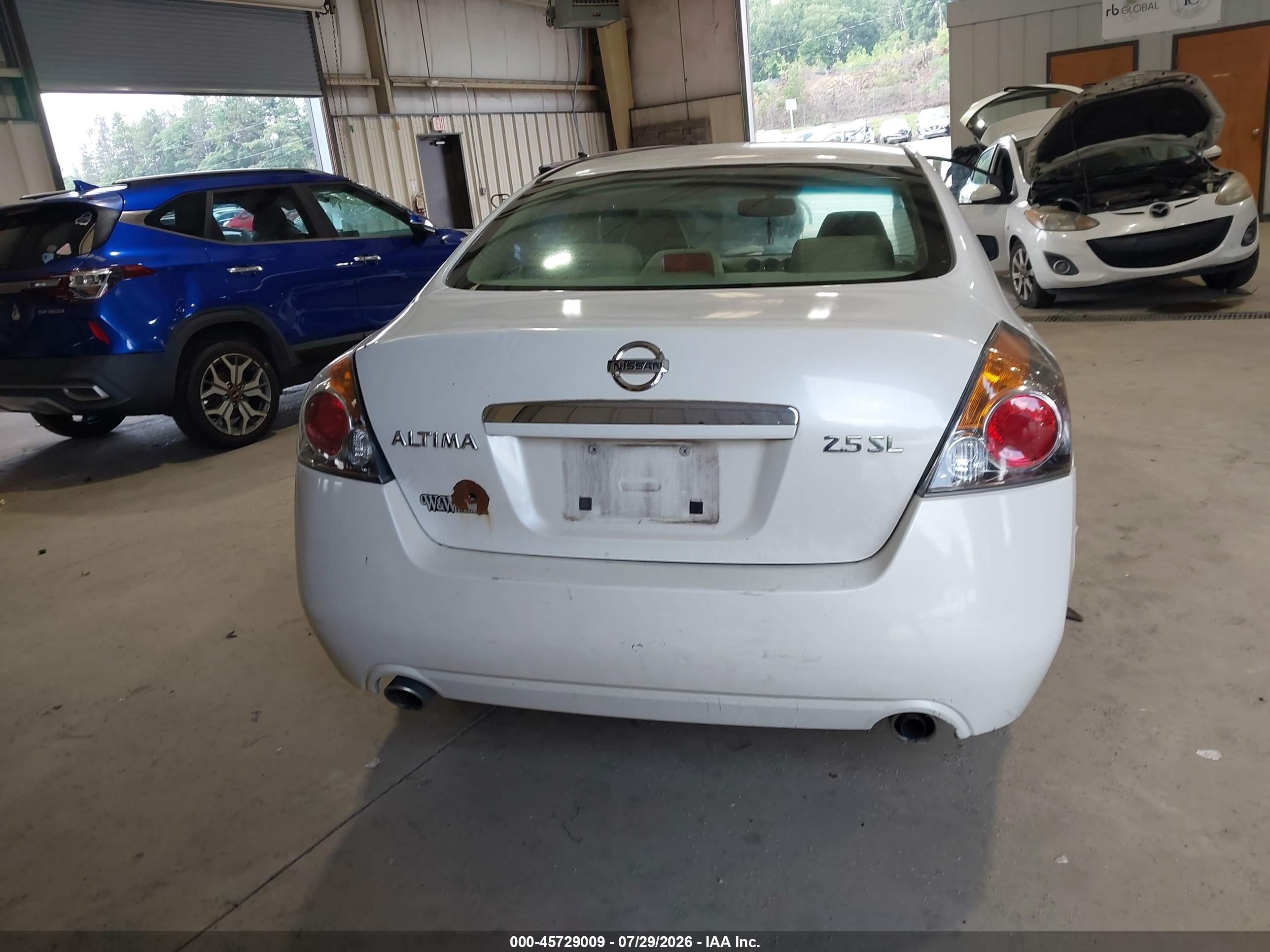 2007 Nissan Altima 2.5 S White vin: 1N4AL21E77C225693