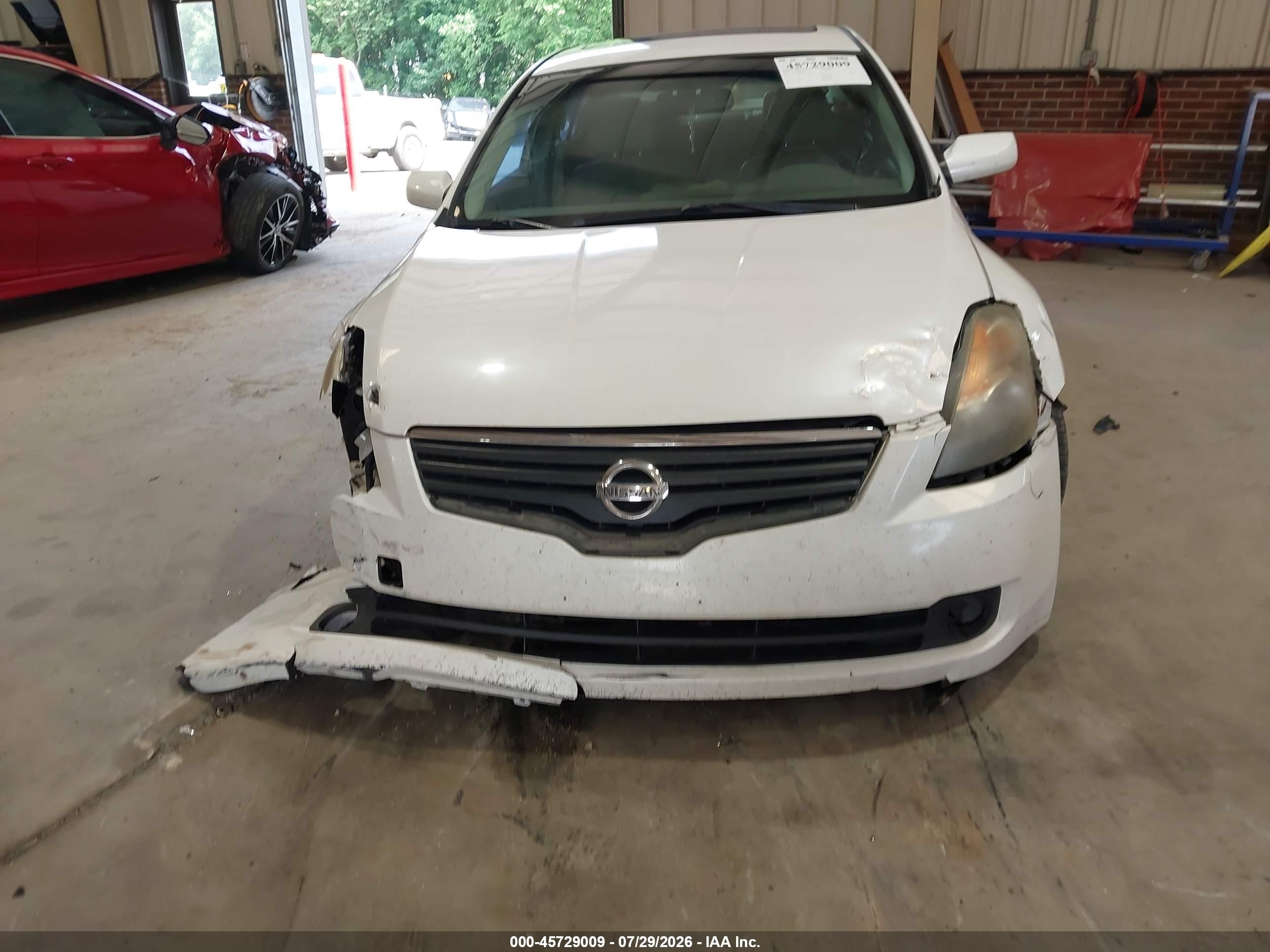 2007 Nissan Altima 2.5 S White vin: 1N4AL21E77C225693