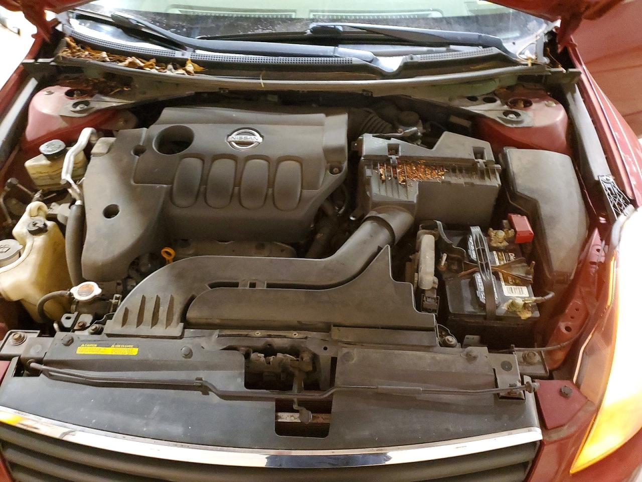 2007 Nissan Altima 2.5 Red vin: 1N4AL21E77N474497