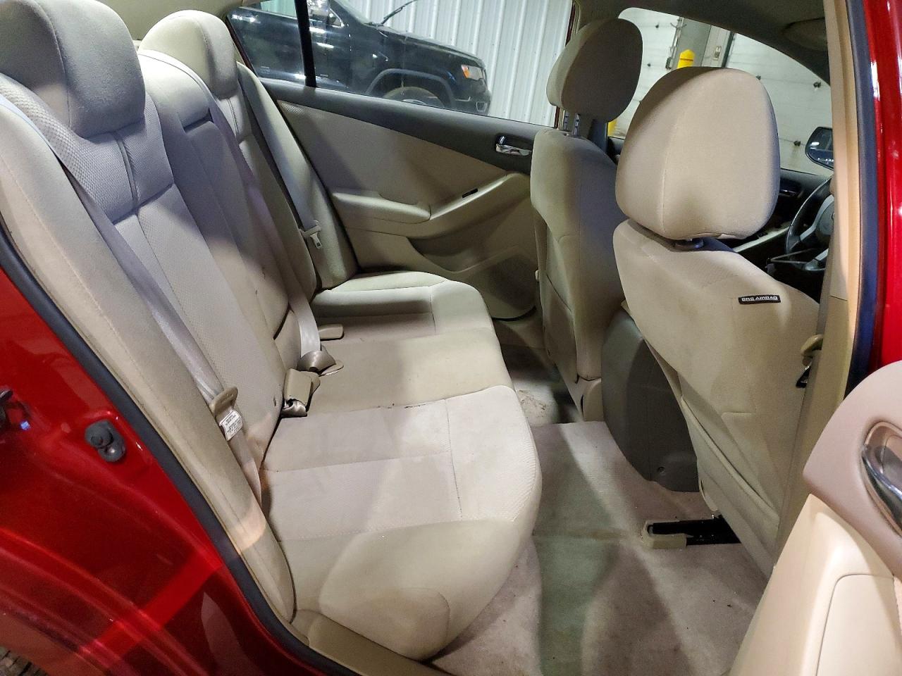 2007 Nissan Altima 2.5 Red vin: 1N4AL21E77N474497
