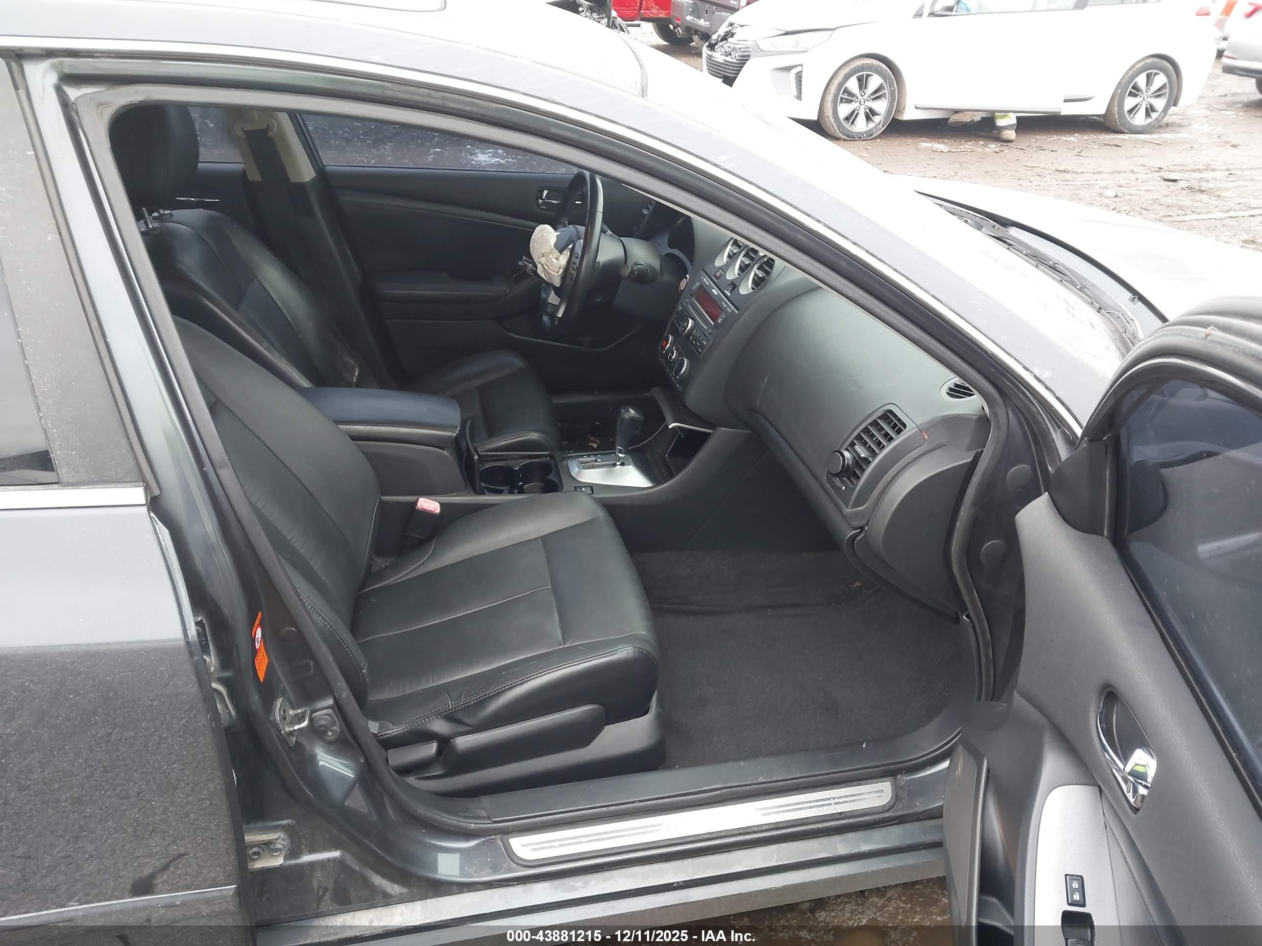 2007 Nissan Altima 2.5 S Серый vin: 1N4AL21E77N481904