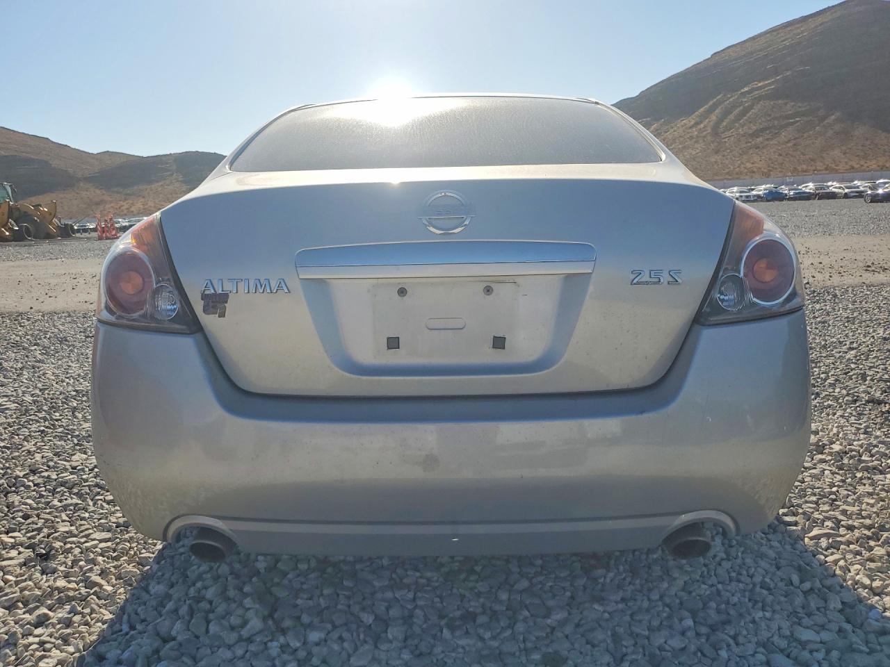 2008 Nissan Altima 2.5 Silver vin: 1N4AL21E78C147787