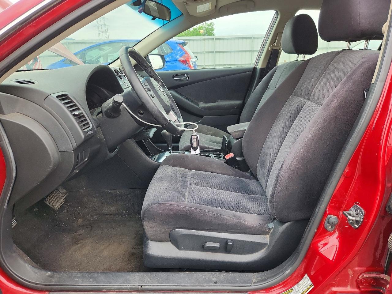 2008 Nissan Altima 2.5 Red vin: 1N4AL21E78N423860