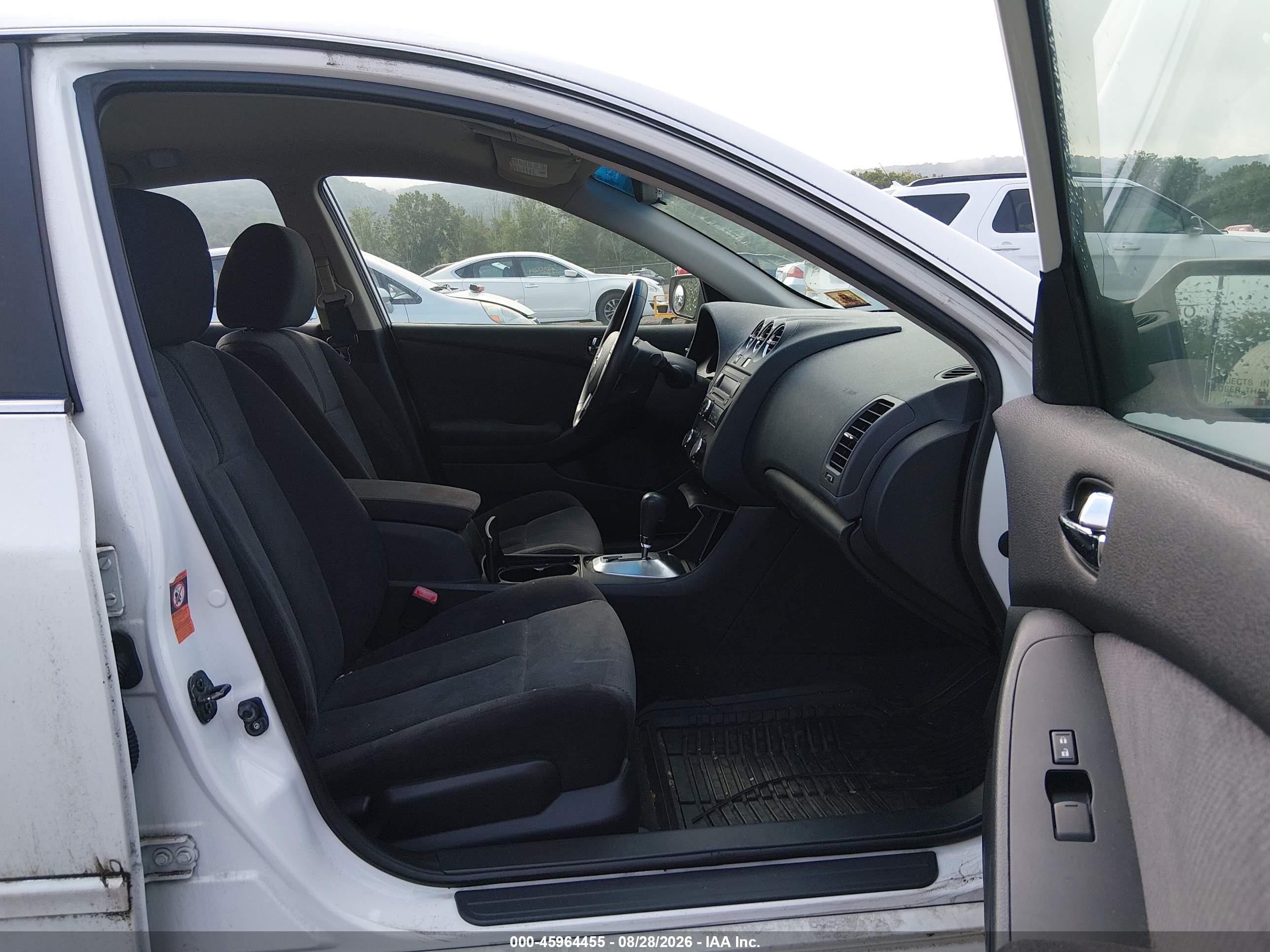 2008 Nissan Altima 2.5 S White vin: 1N4AL21E78N508732