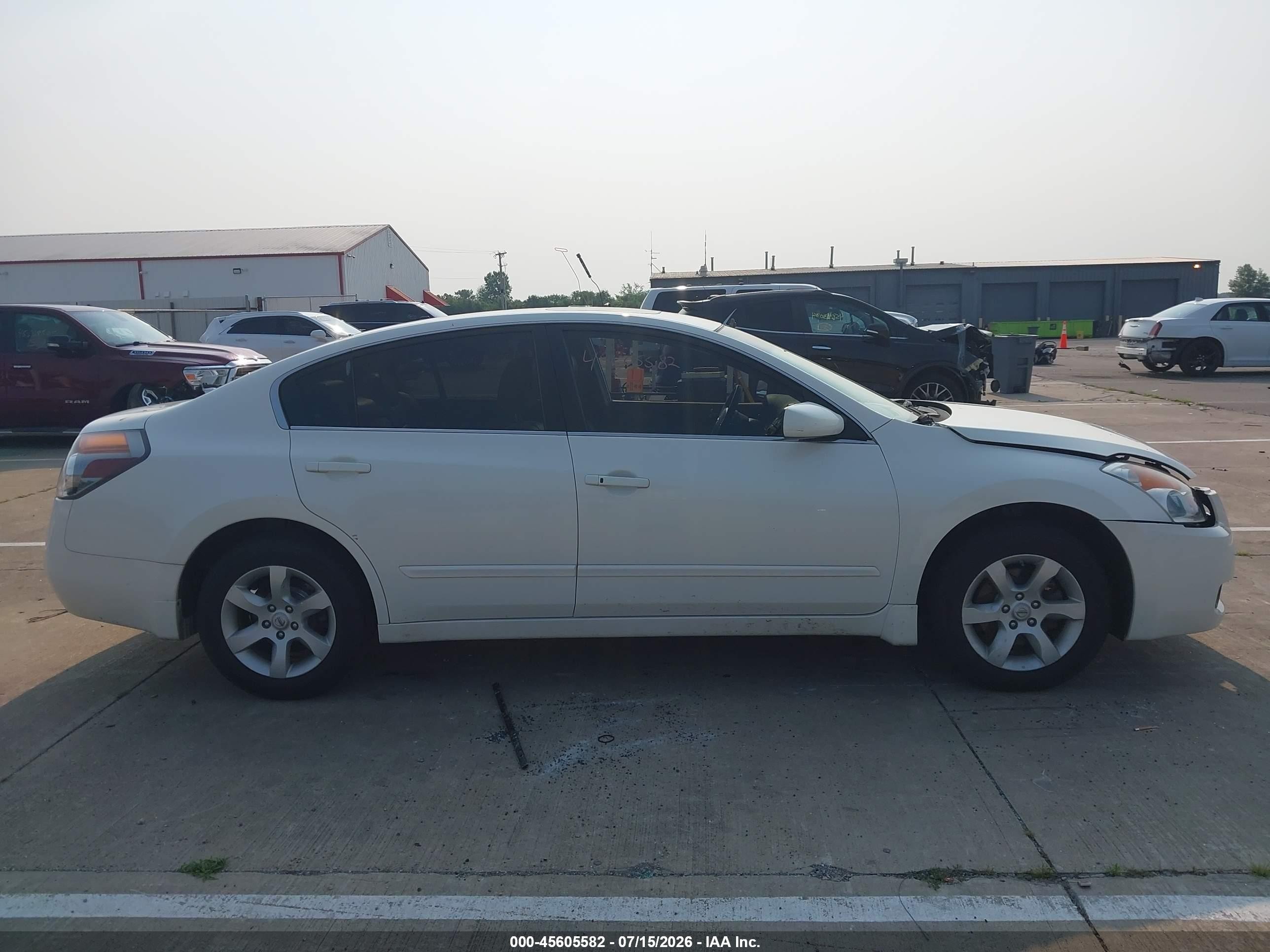 2009 Nissan Altima 2.5 S Белый vin: 1N4AL21E79N443110