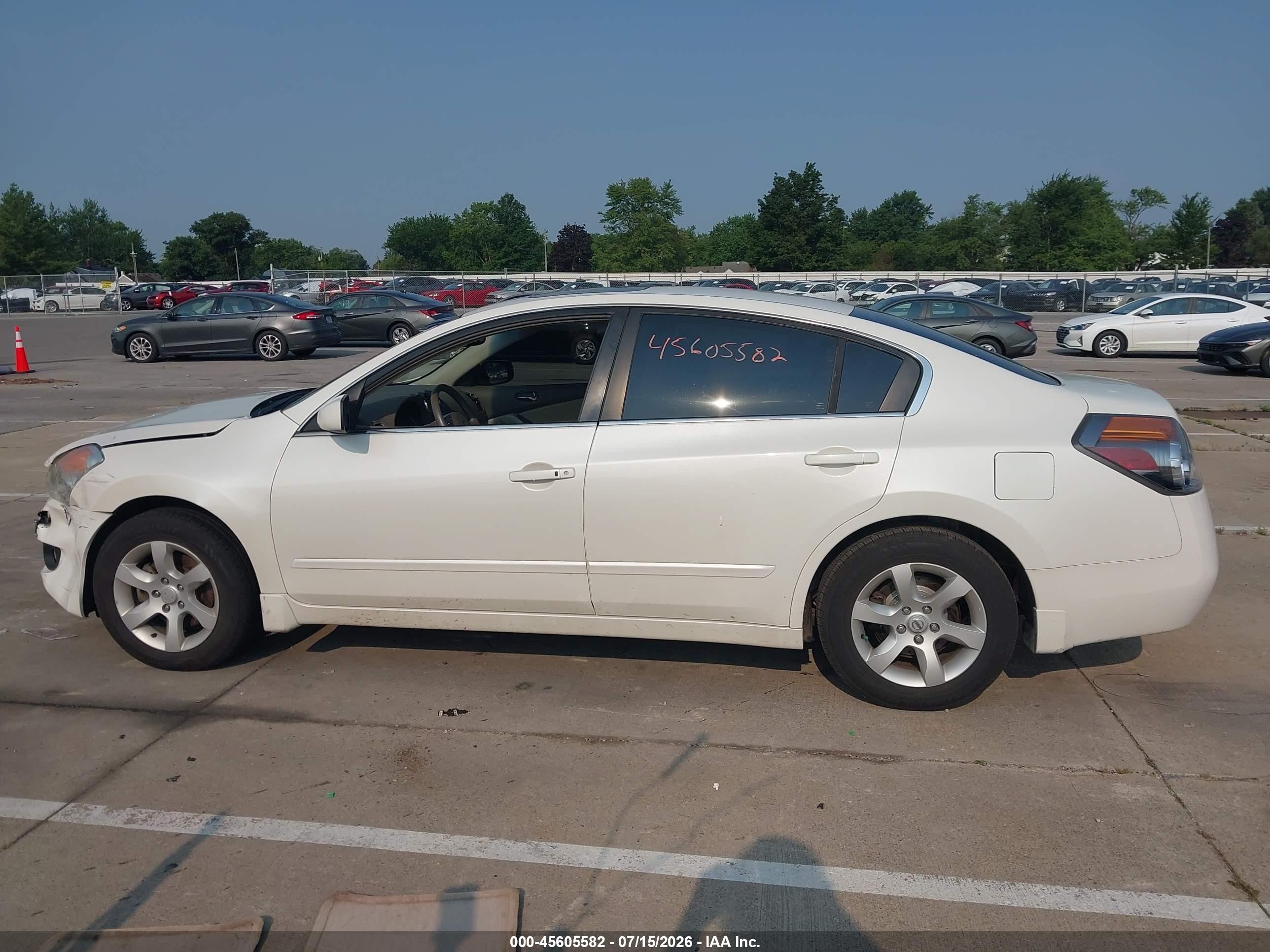 2009 Nissan Altima 2.5 S Белый vin: 1N4AL21E79N443110