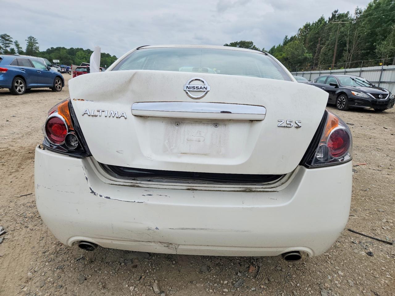 2009 Nissan Altima 2.5 White vin: 1N4AL21E79N517366
