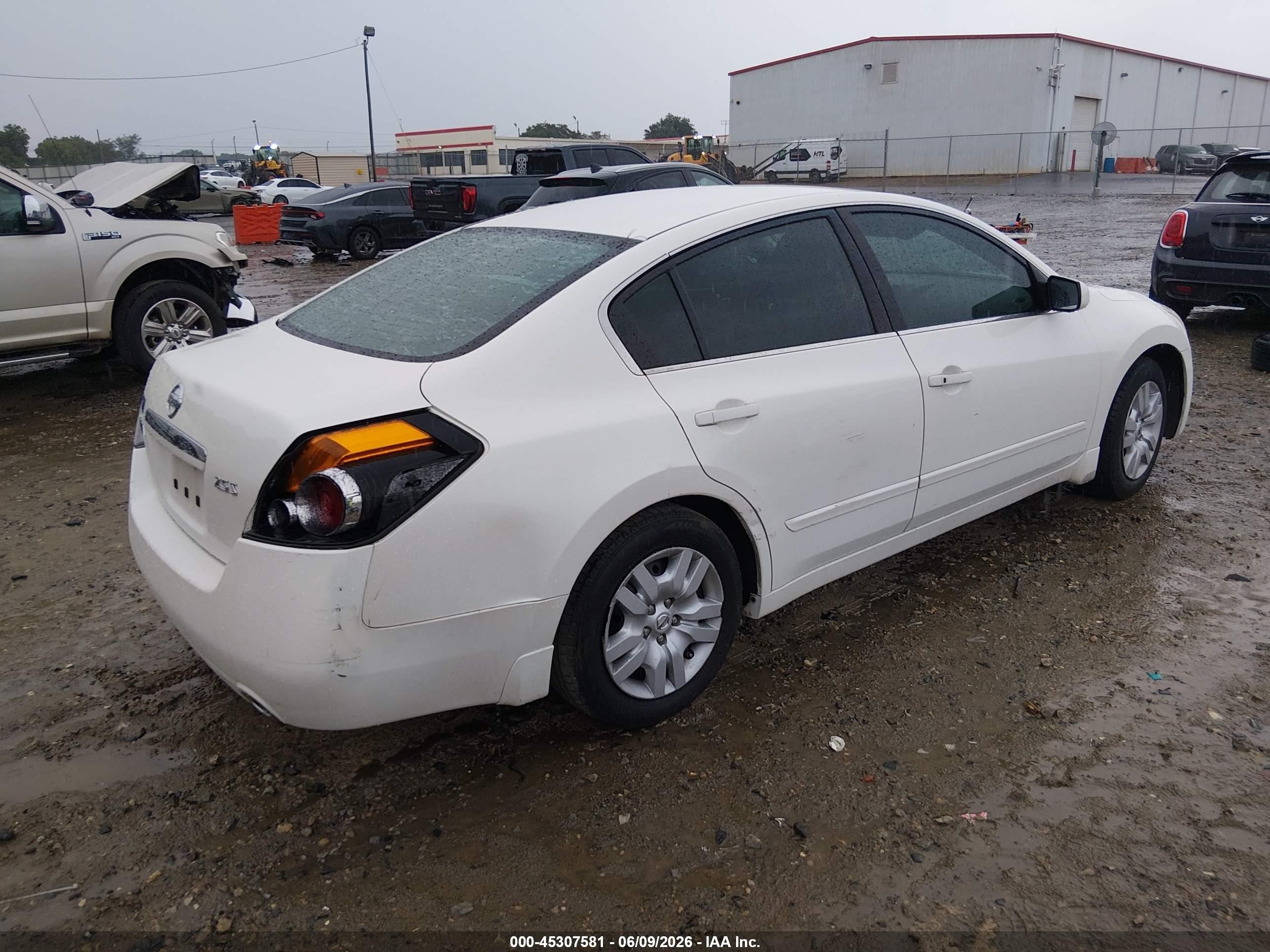 2009 Nissan Altima 2.5 S White vin: 1N4AL21E79N532627