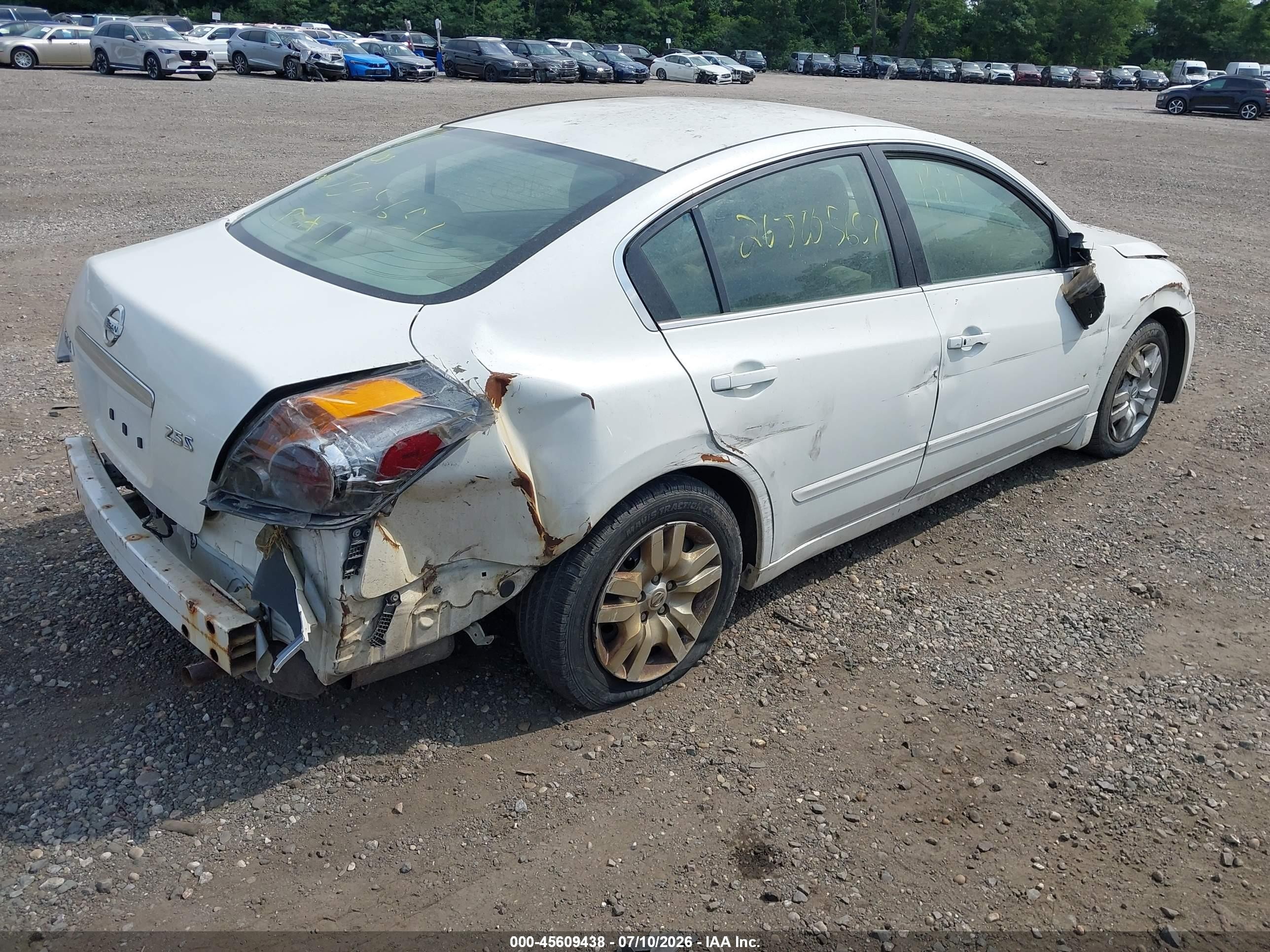 2009 Nissan Altima 2.5 S White vin: 1N4AL21E79N534460