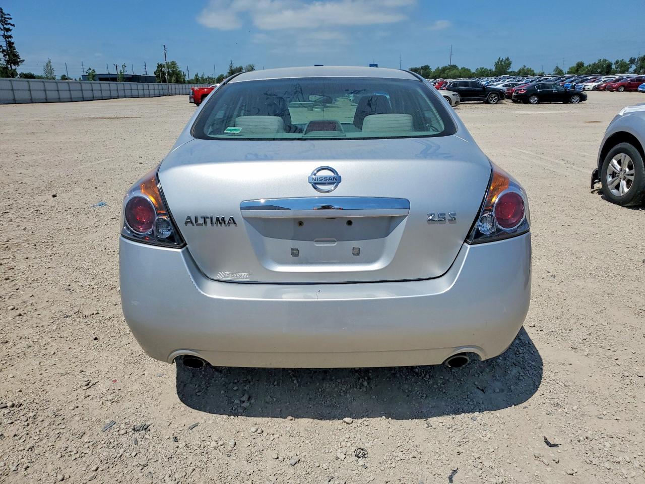 2007 Nissan Altima 2.5 Silver vin: 1N4AL21E87N483418