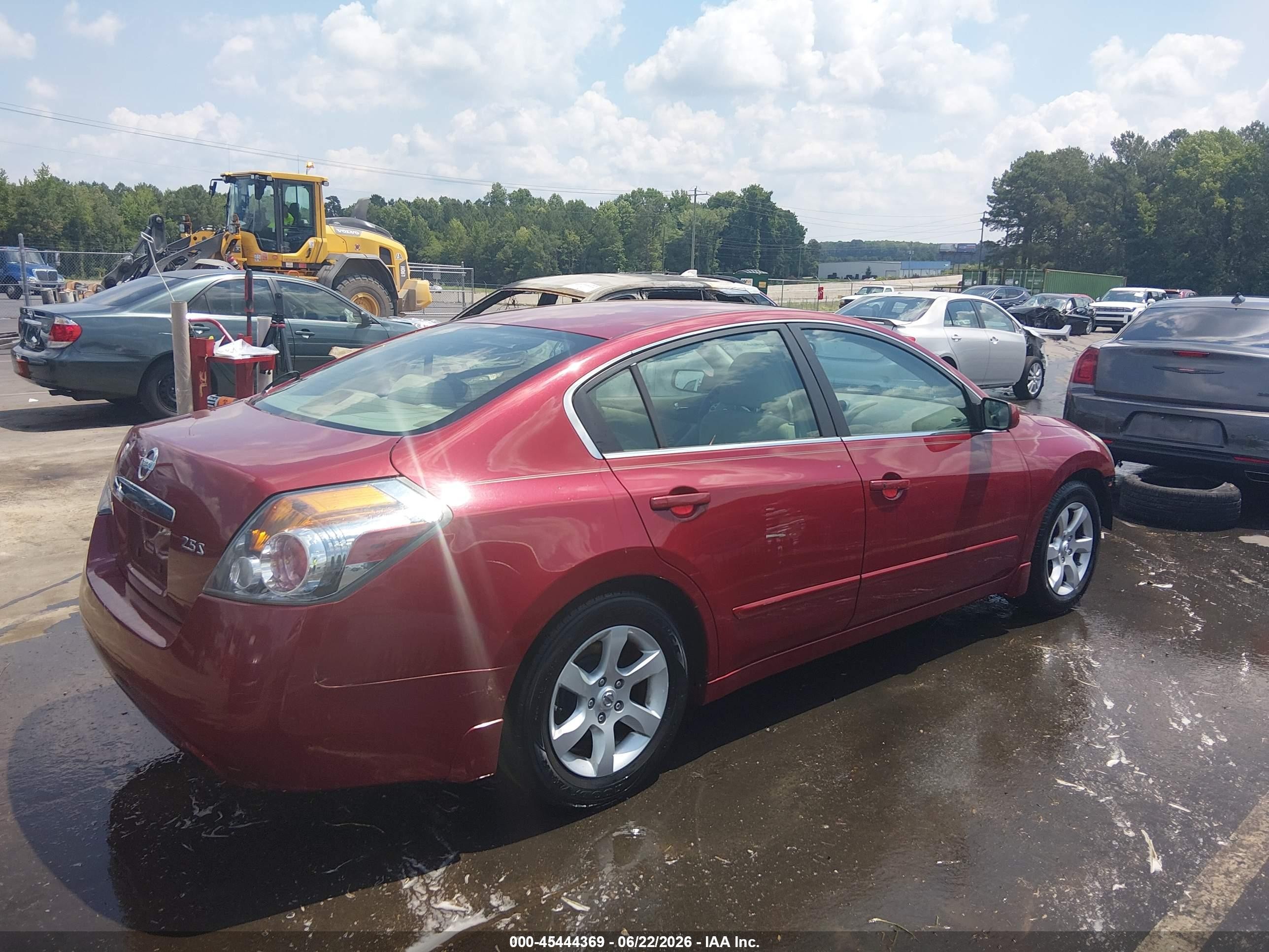 2008 Nissan Altima 2.5 S Red vin: 1N4AL21E88C114250