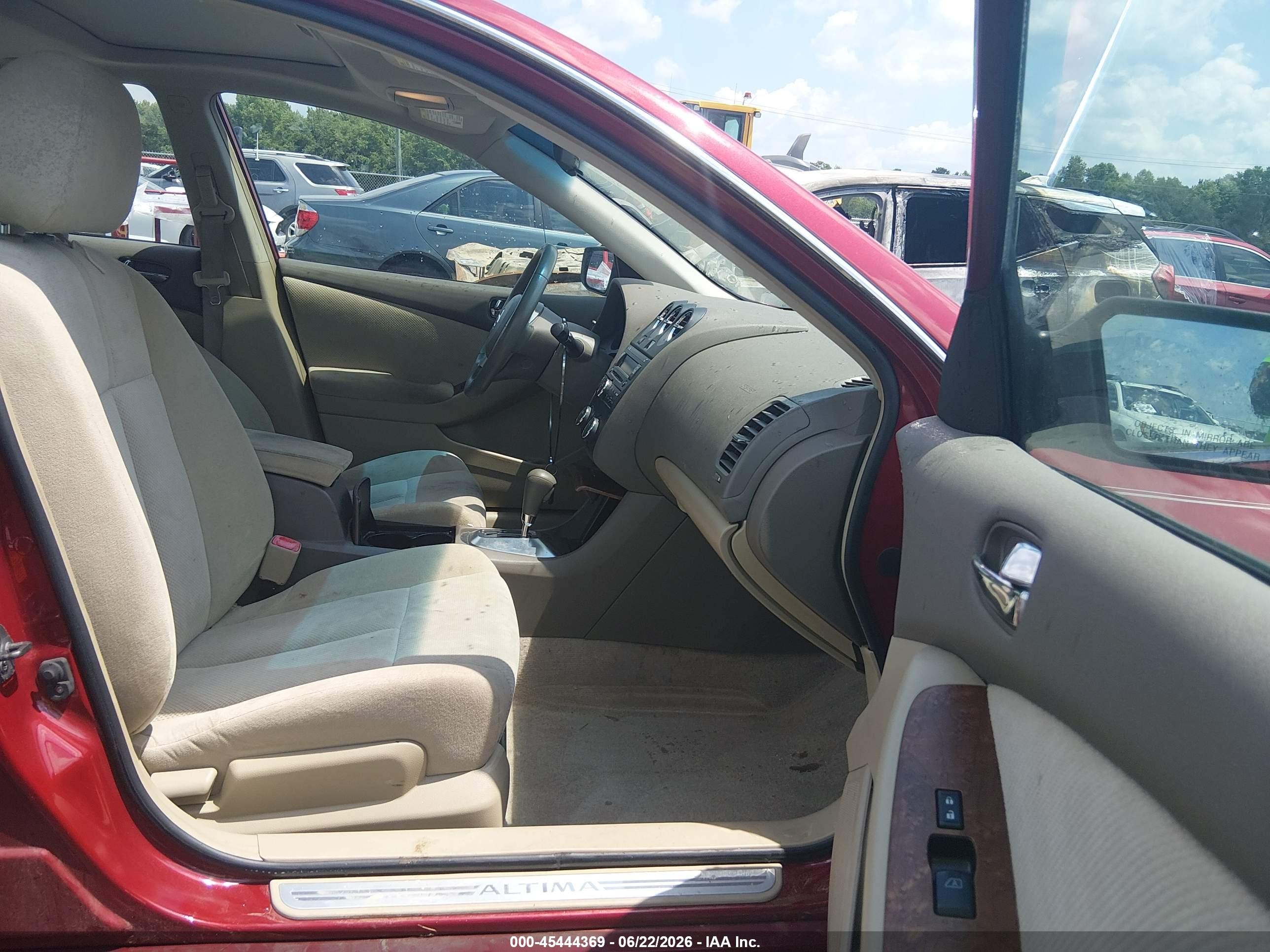 2008 Nissan Altima 2.5 S Red vin: 1N4AL21E88C114250