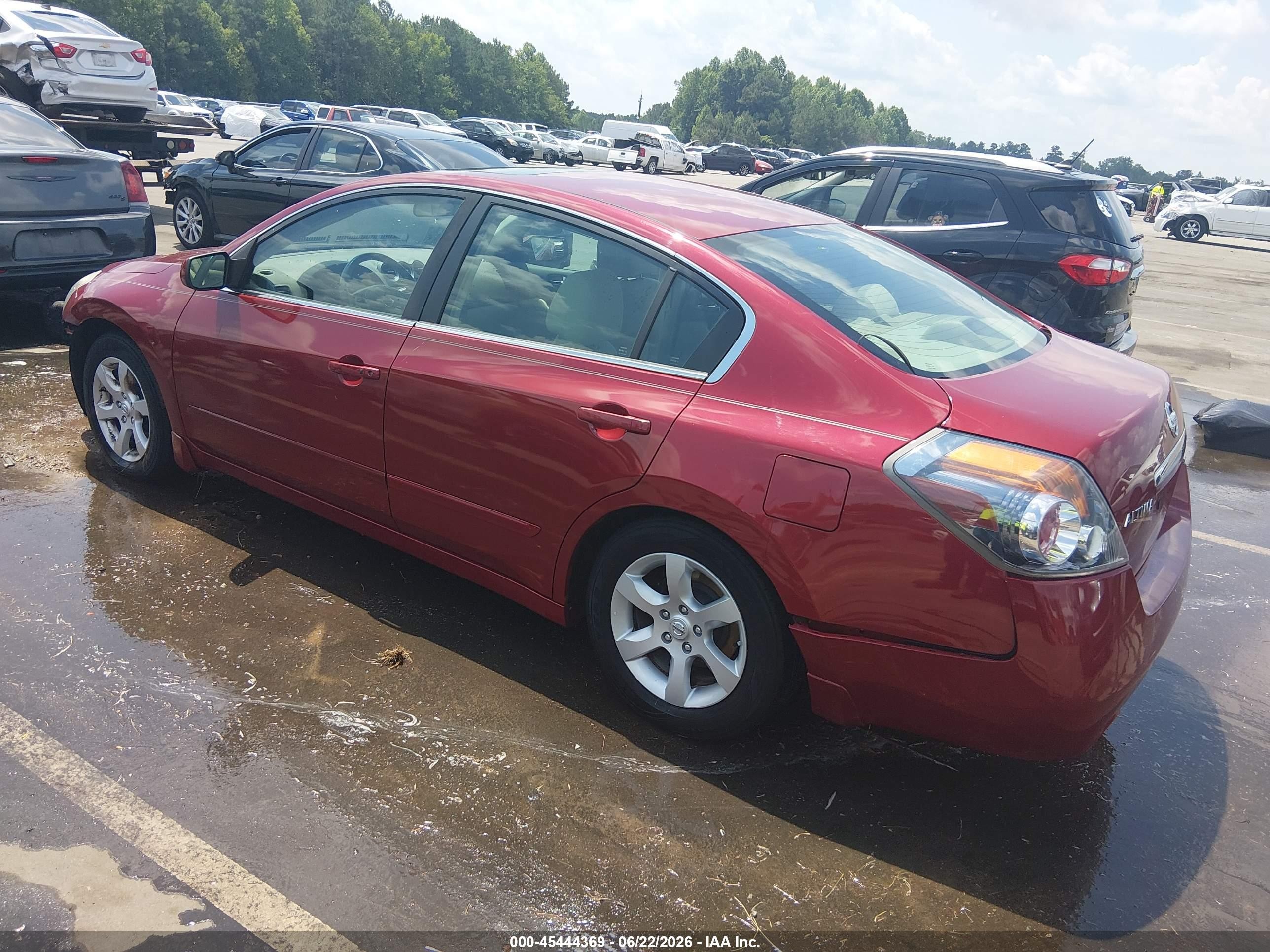 2008 Nissan Altima 2.5 S Red vin: 1N4AL21E88C114250