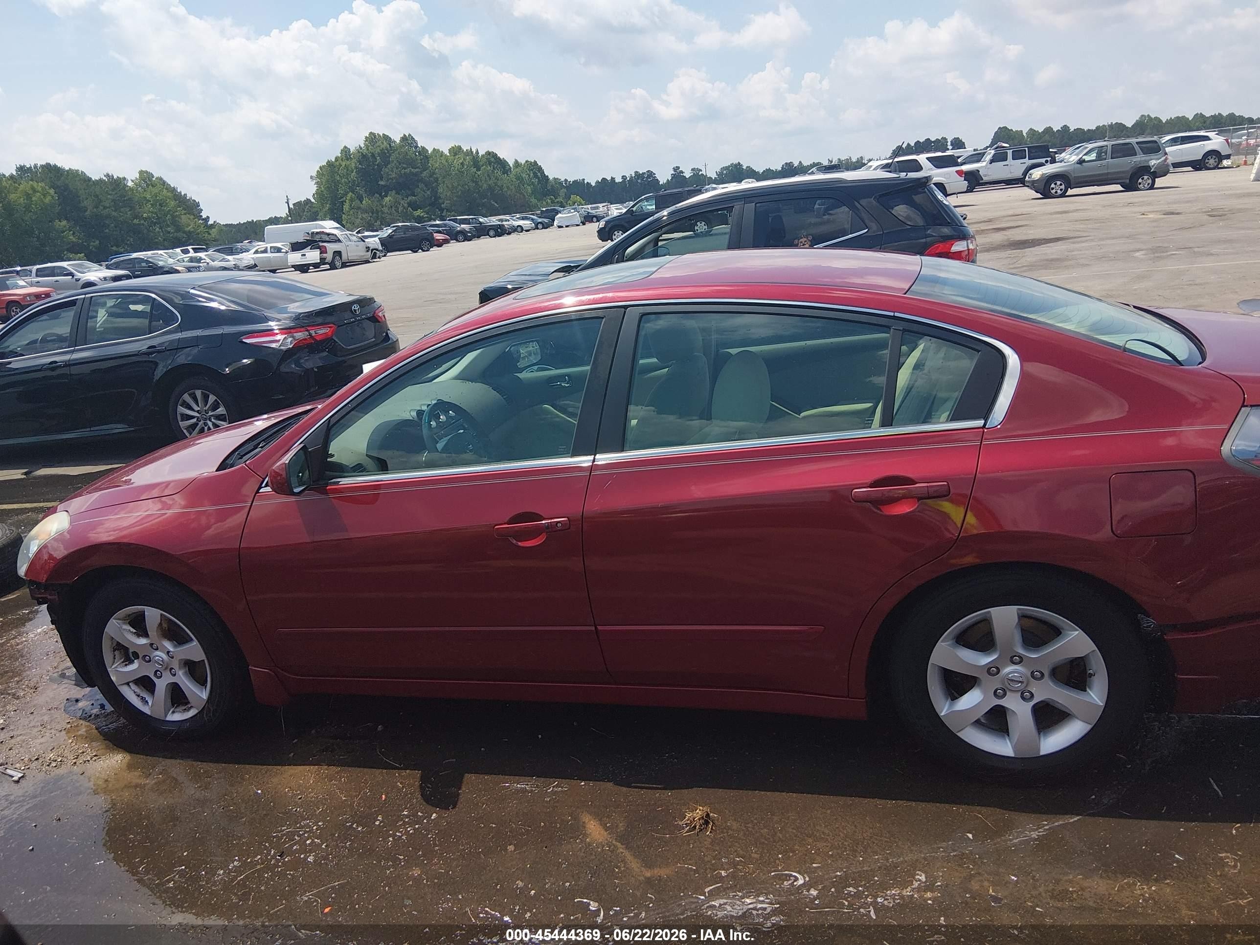 2008 Nissan Altima 2.5 S Red vin: 1N4AL21E88C114250