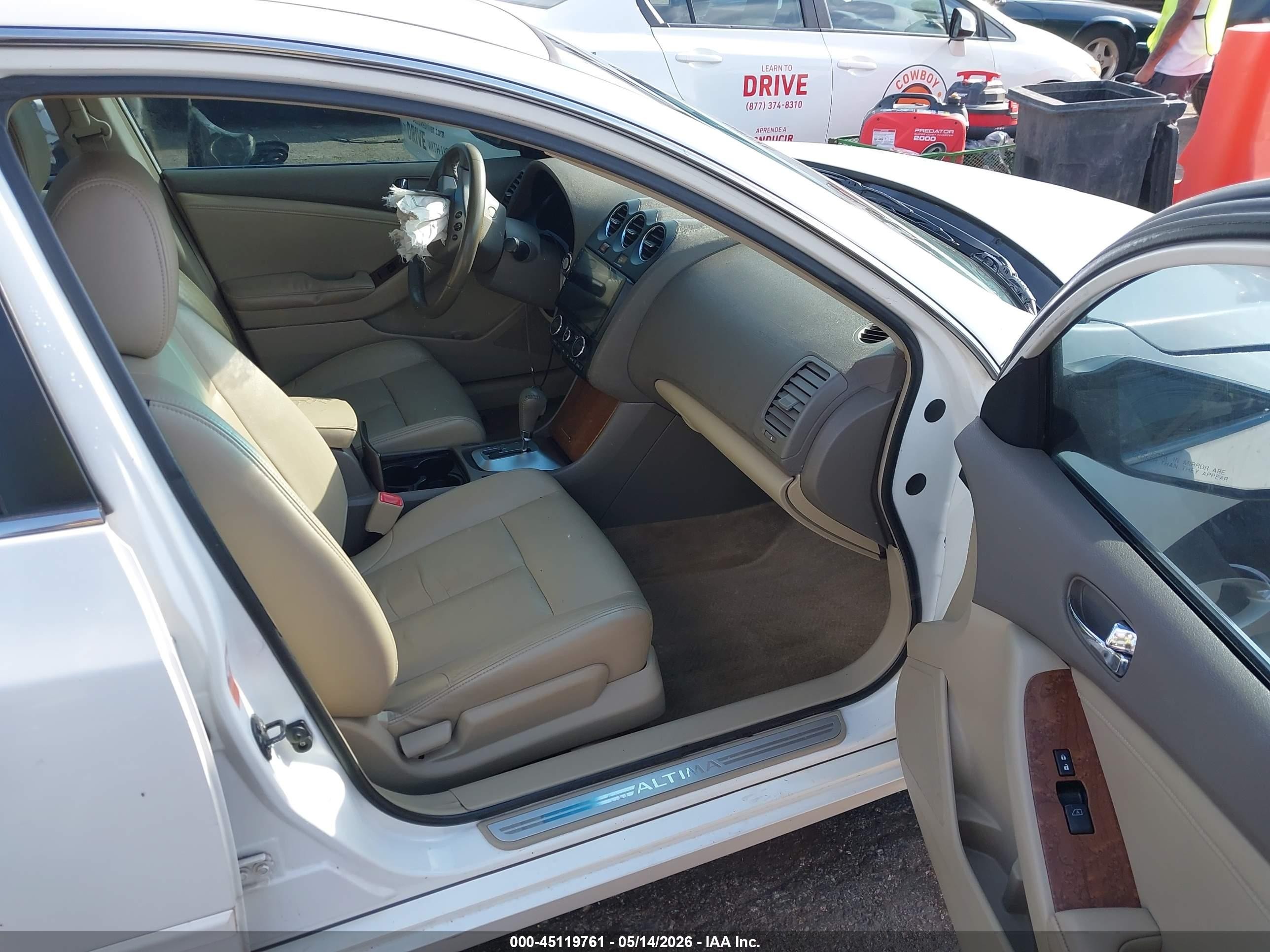2008 Nissan Altima 2.5 S White vin: 1N4AL21E88N486014