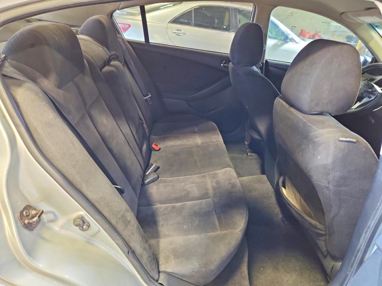 2008 Nissan Altima 2.5 Silver vin: 1N4AL21E88N555803
