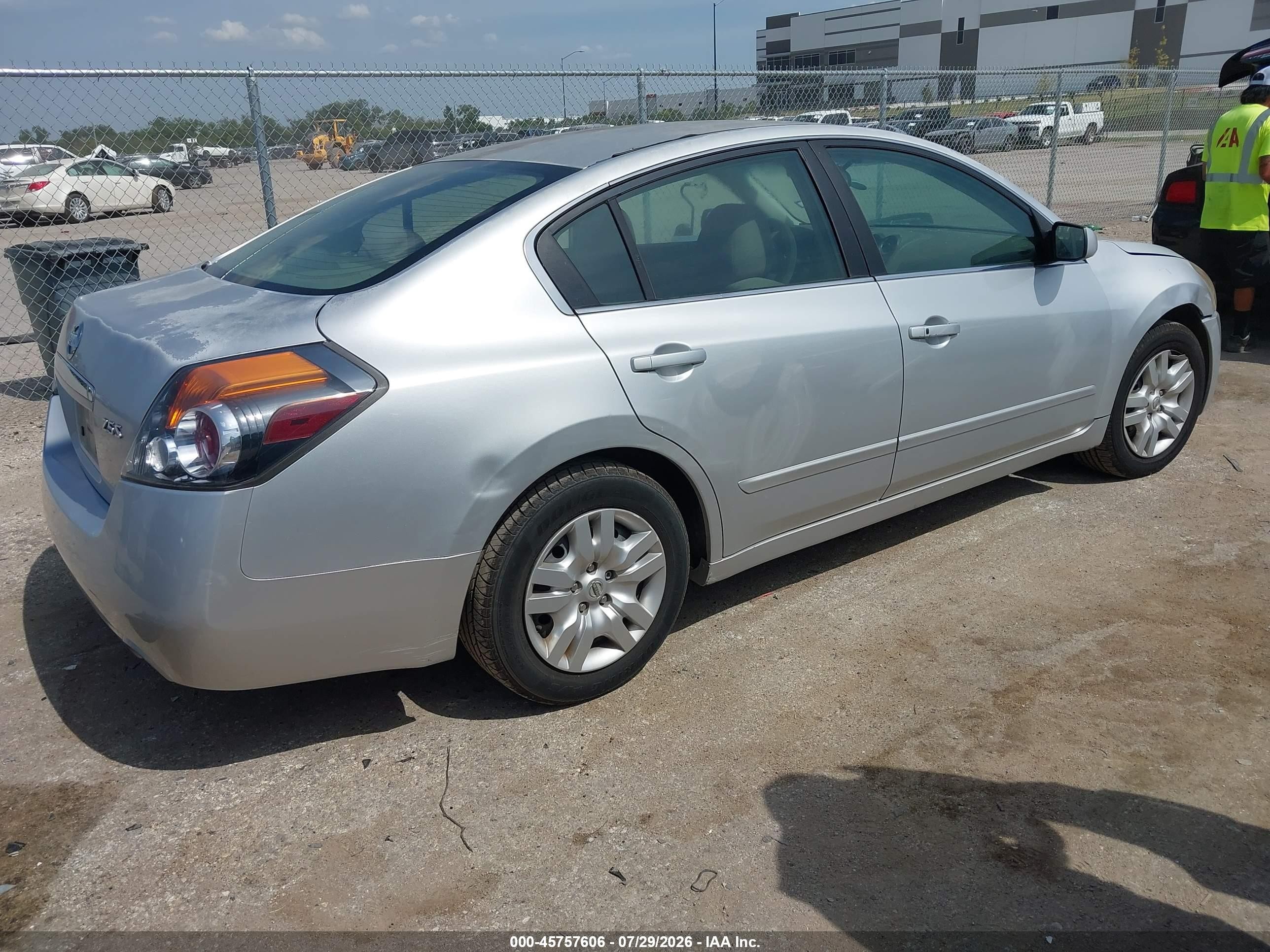 2009 Nissan Altima 2.5 S Silver vin: 1N4AL21E89C134290