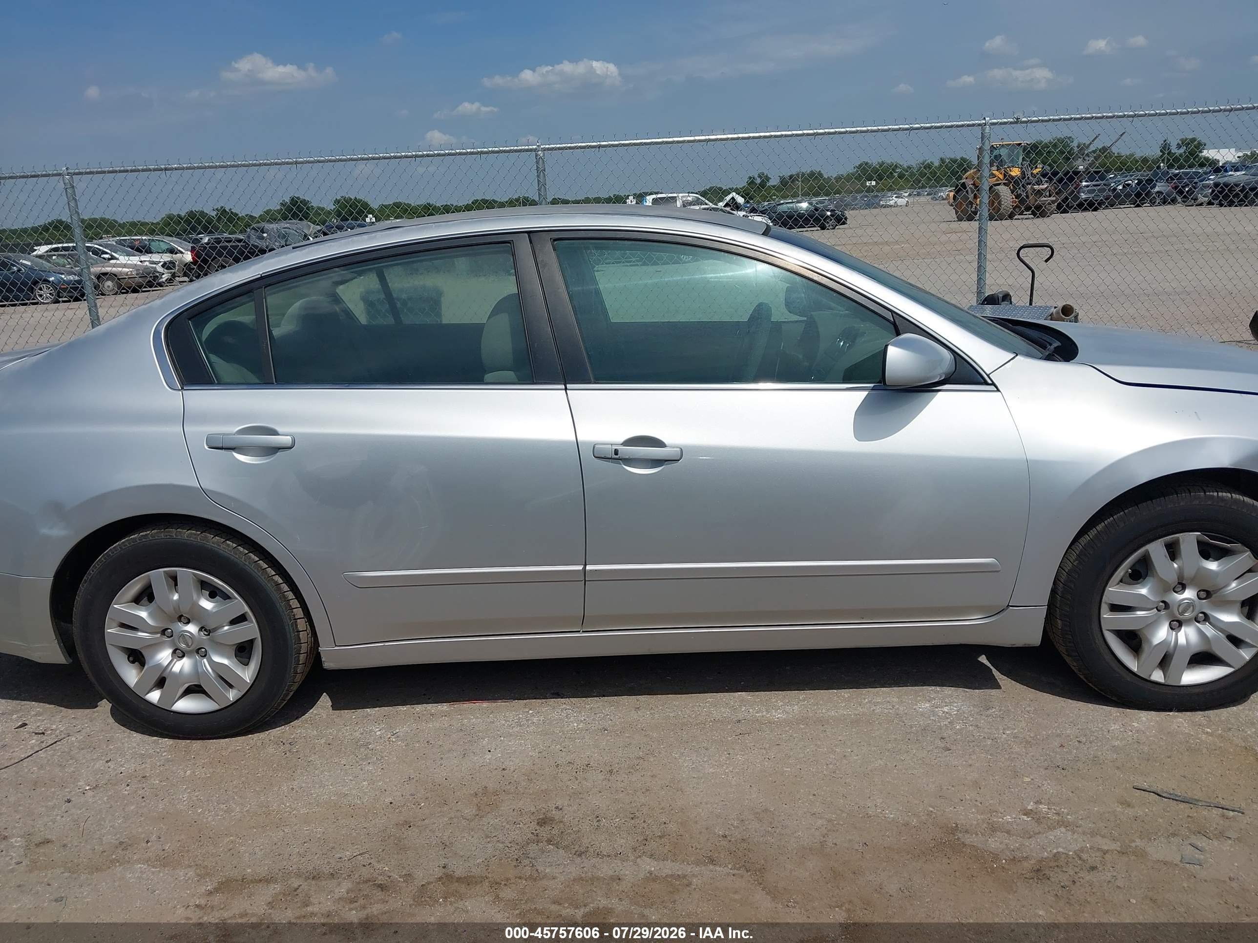 2009 Nissan Altima 2.5 S Silver vin: 1N4AL21E89C134290