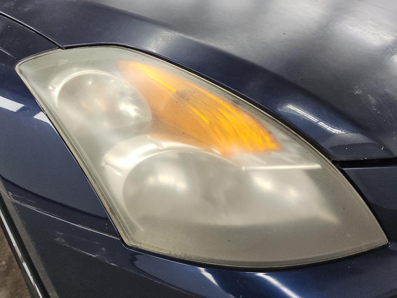 2009 Nissan Altima 2.5/2.5s Blue vin: 1N4AL21E89N403232 Damage: Right Head Lamp, Faded, Acceptable