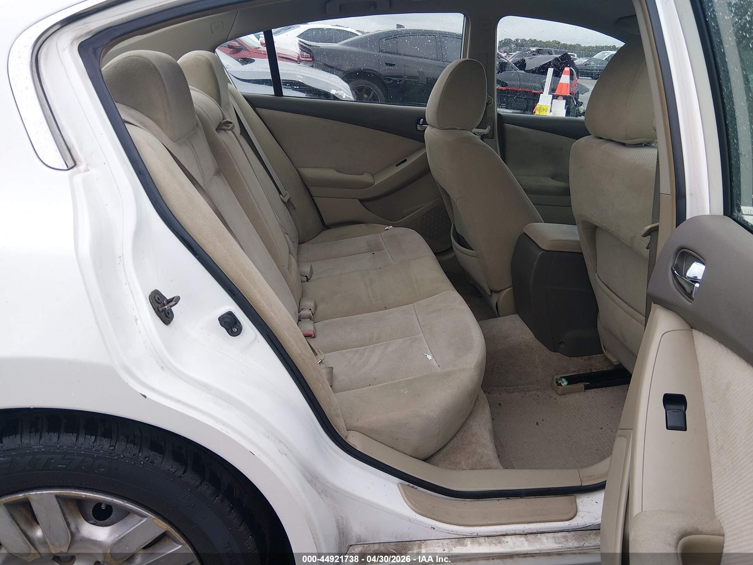 2009 Nissan Altima 2.5 S White vin: 1N4AL21E89N452365