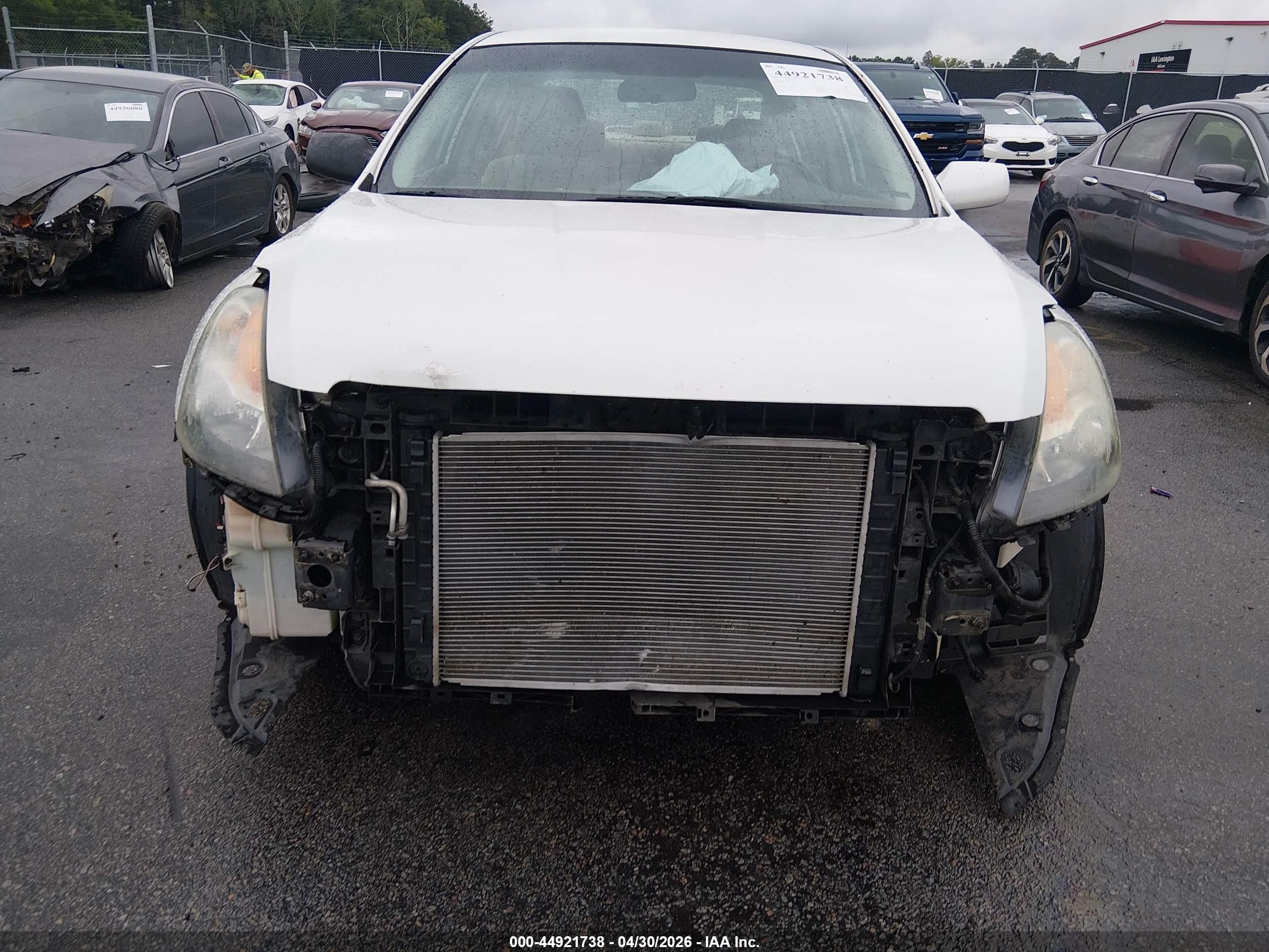 2009 Nissan Altima 2.5 S White vin: 1N4AL21E89N452365