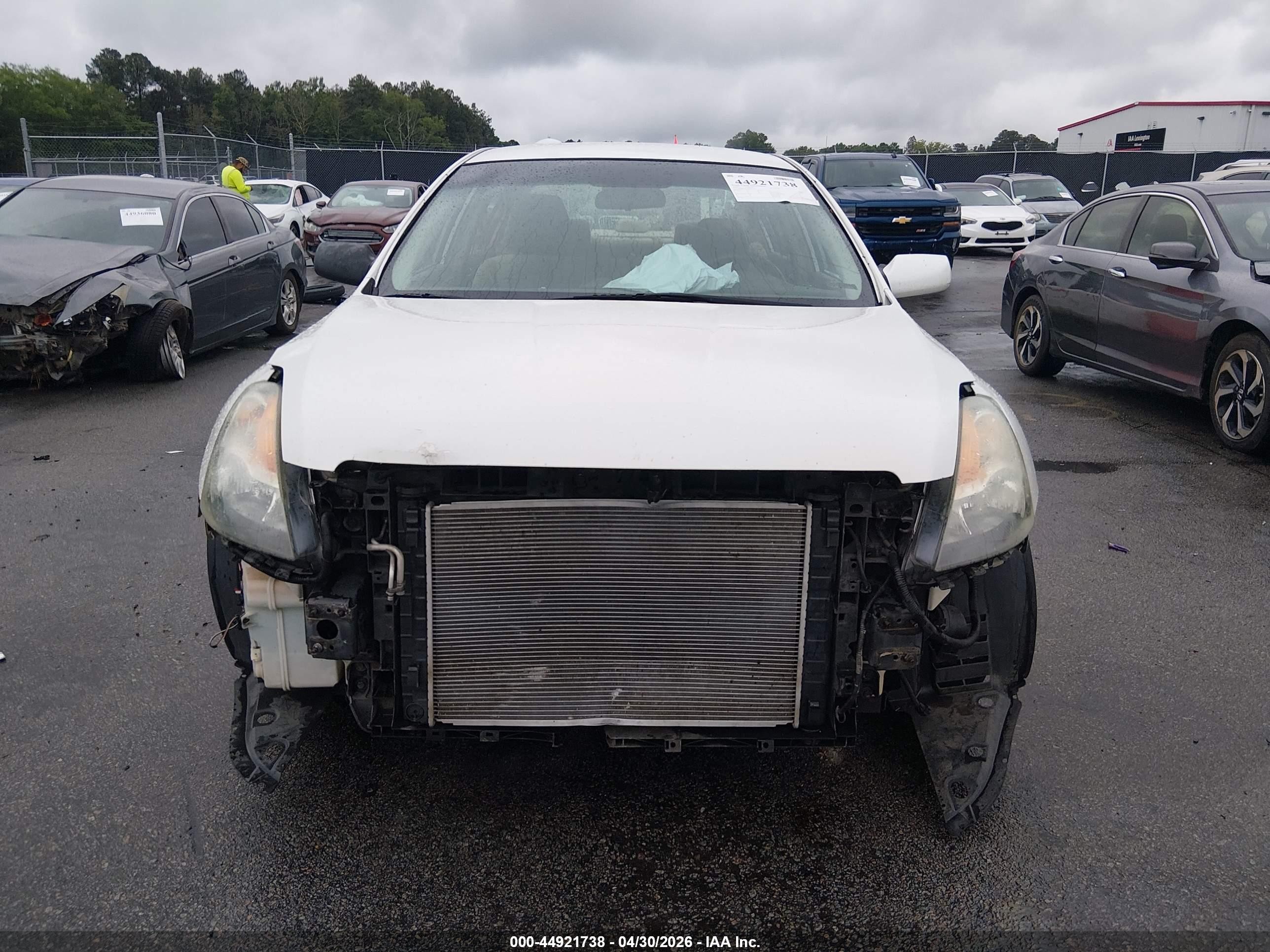 2009 Nissan Altima 2.5 S White vin: 1N4AL21E89N452365