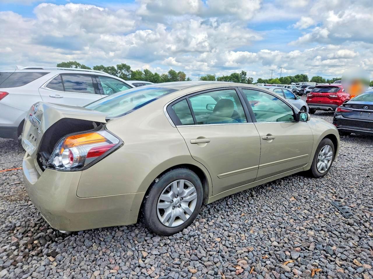 2009 Nissan Altima 2.5 Gold vin: 1N4AL21E89N516923