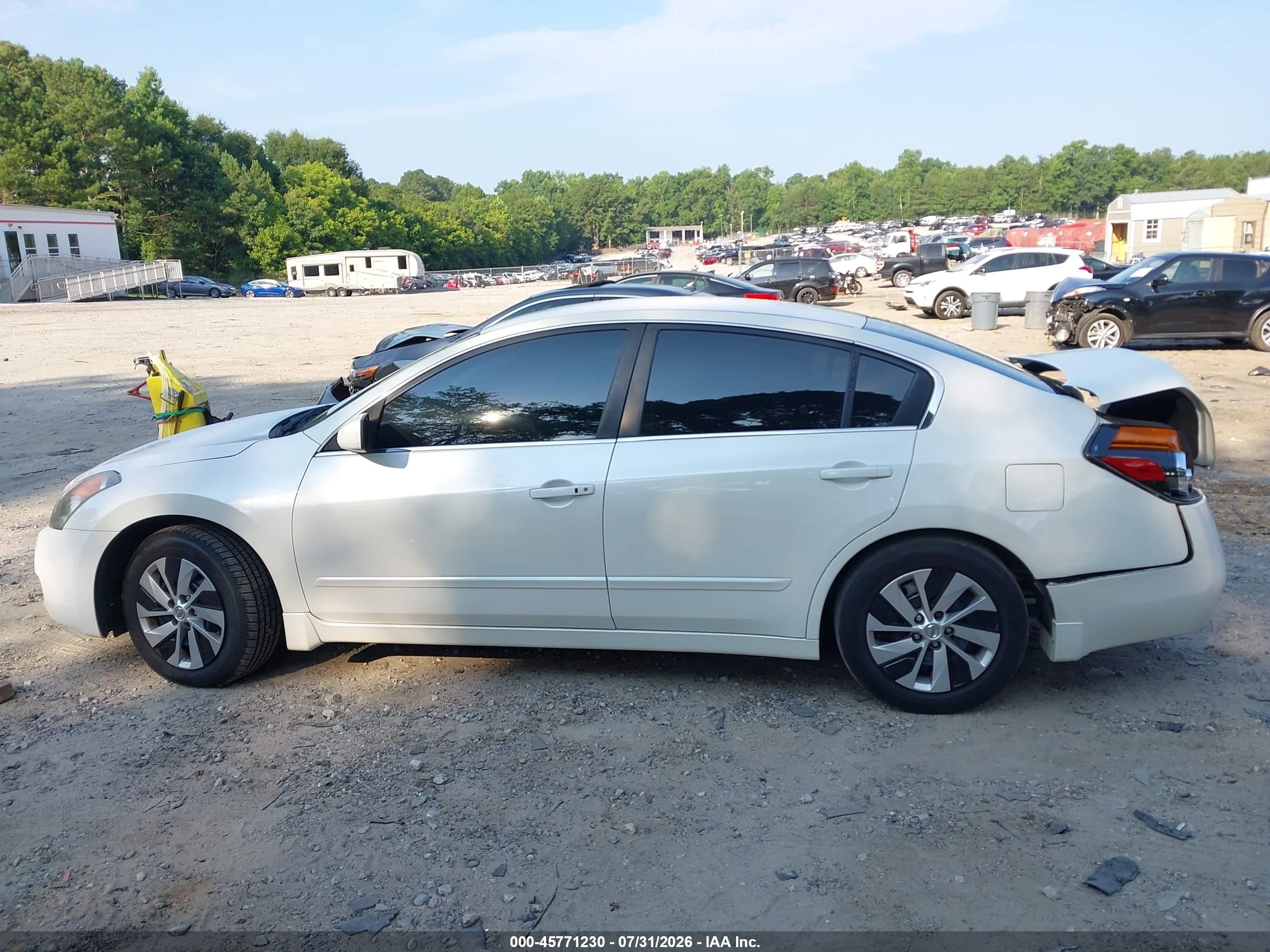 2009 Nissan Altima 2.5 S White vin: 1N4AL21E89N527890