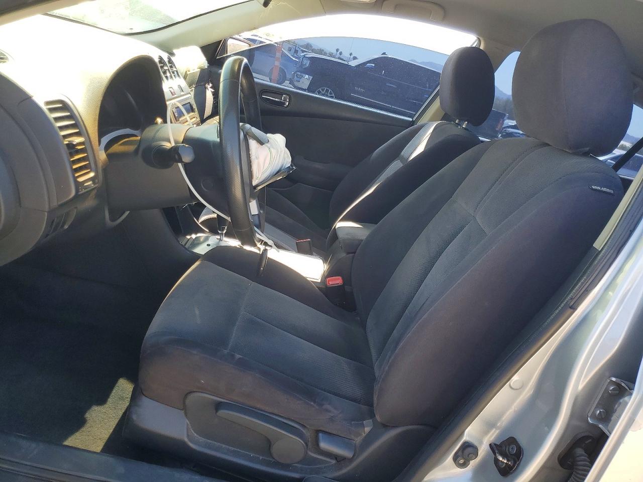 2009 Nissan Altima 2.5 Silver vin: 1N4AL21E89N536783