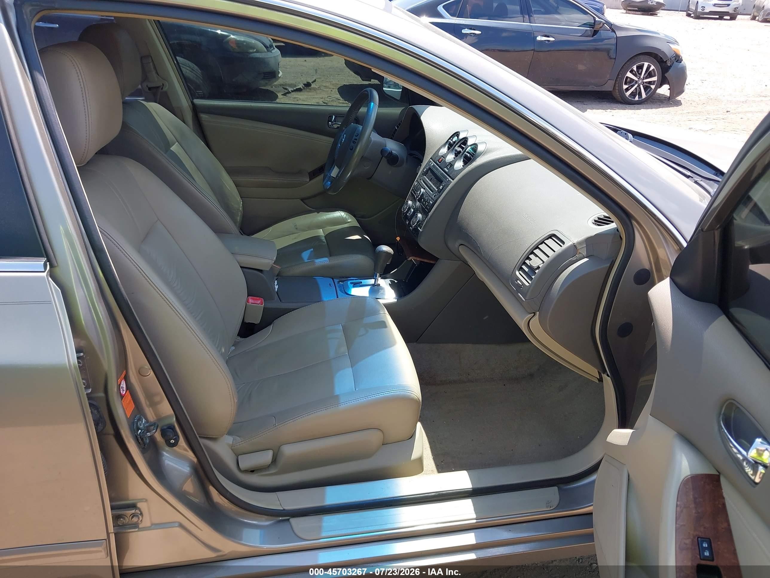 2007 Nissan Altima 2.5 S Silver vin: 1N4AL21E97C131184
