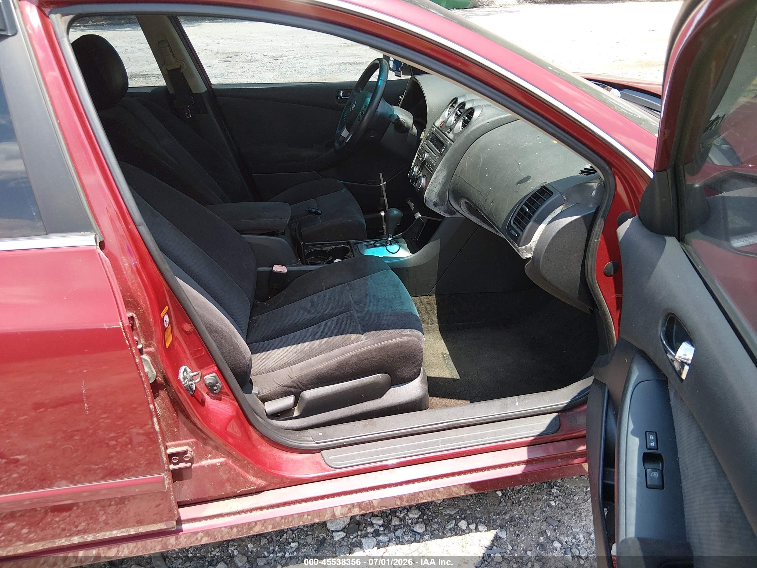 2007 Nissan Altima 2.5 S Red vin: 1N4AL21E97N438410